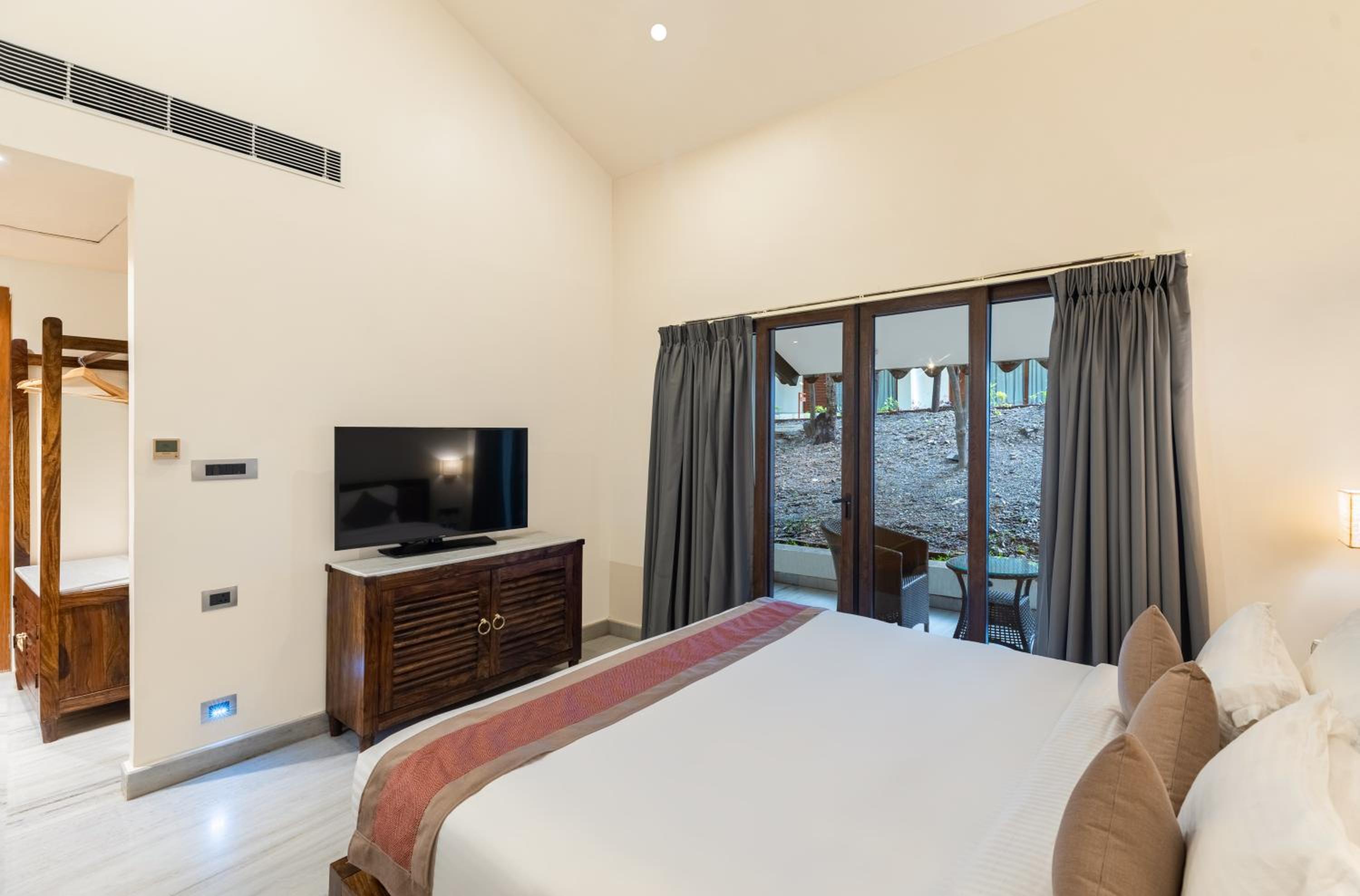 Luxury Family Suite photo 2
