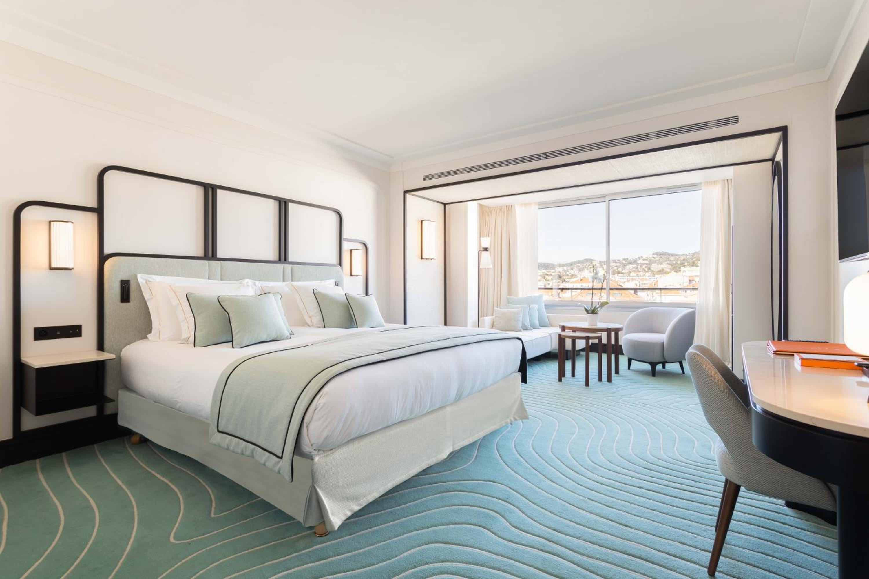 Deluxe Junior Suite with city view - Photo 12
