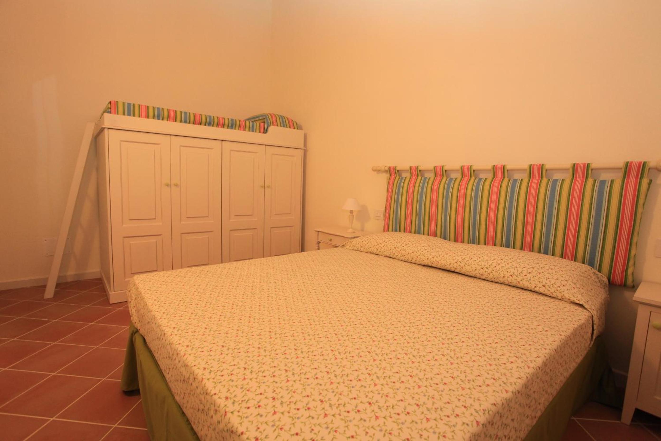 One-Bedroom Apartment photo 3