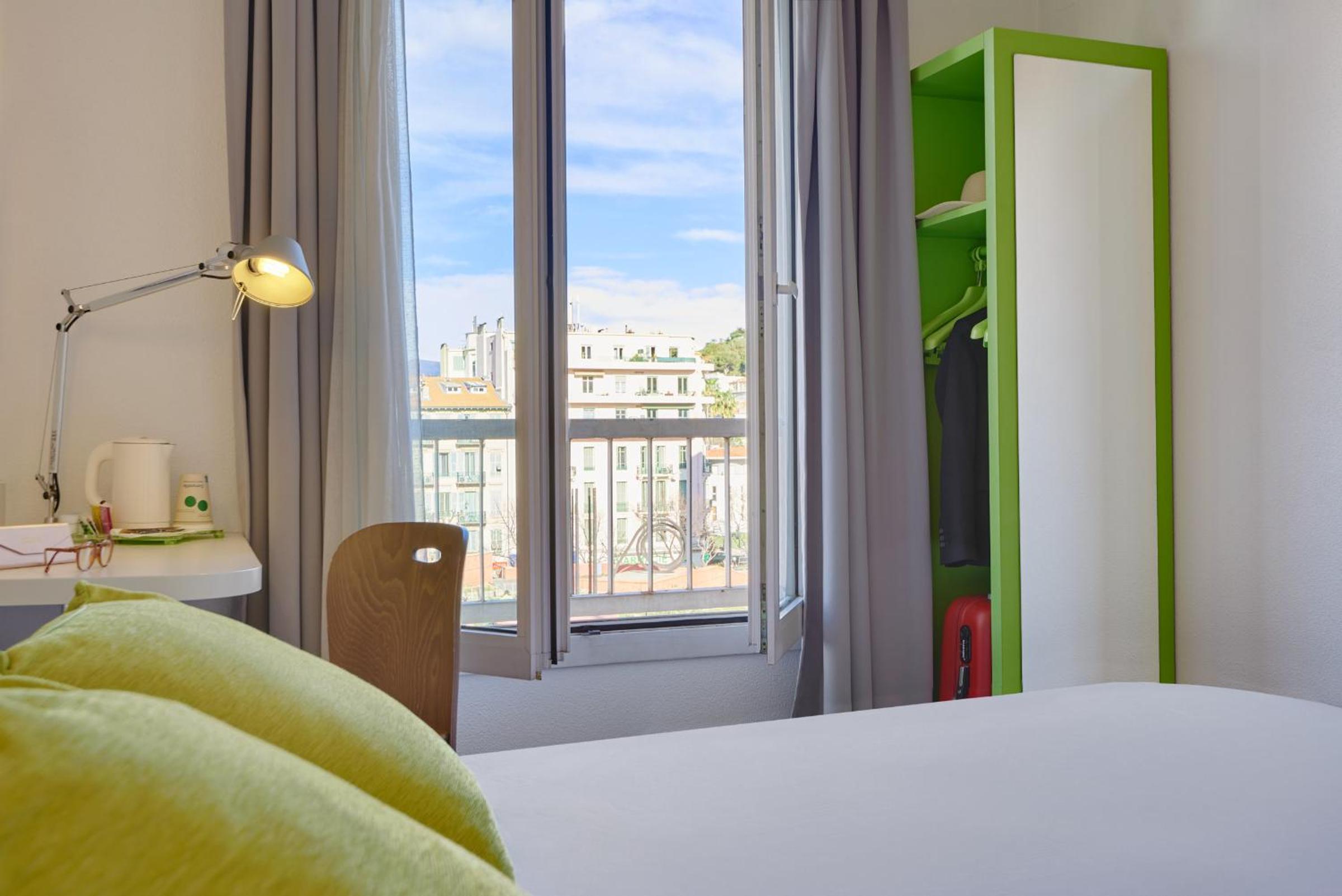 Double Room - Photo 6