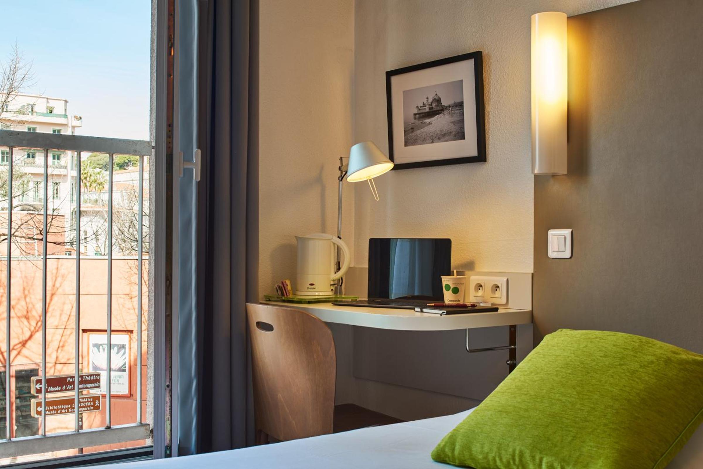 Twin Room - Photo 1