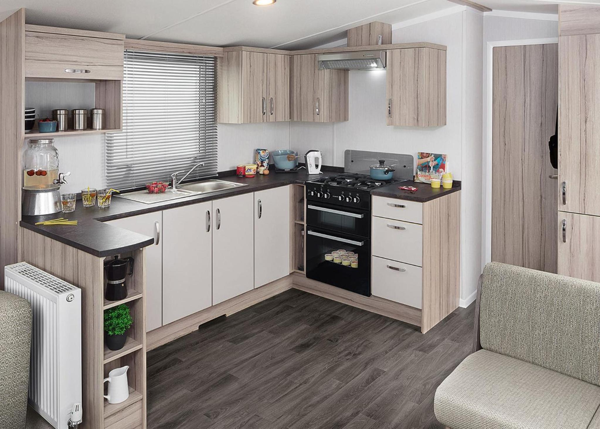 Mobile Home 2 photo 2