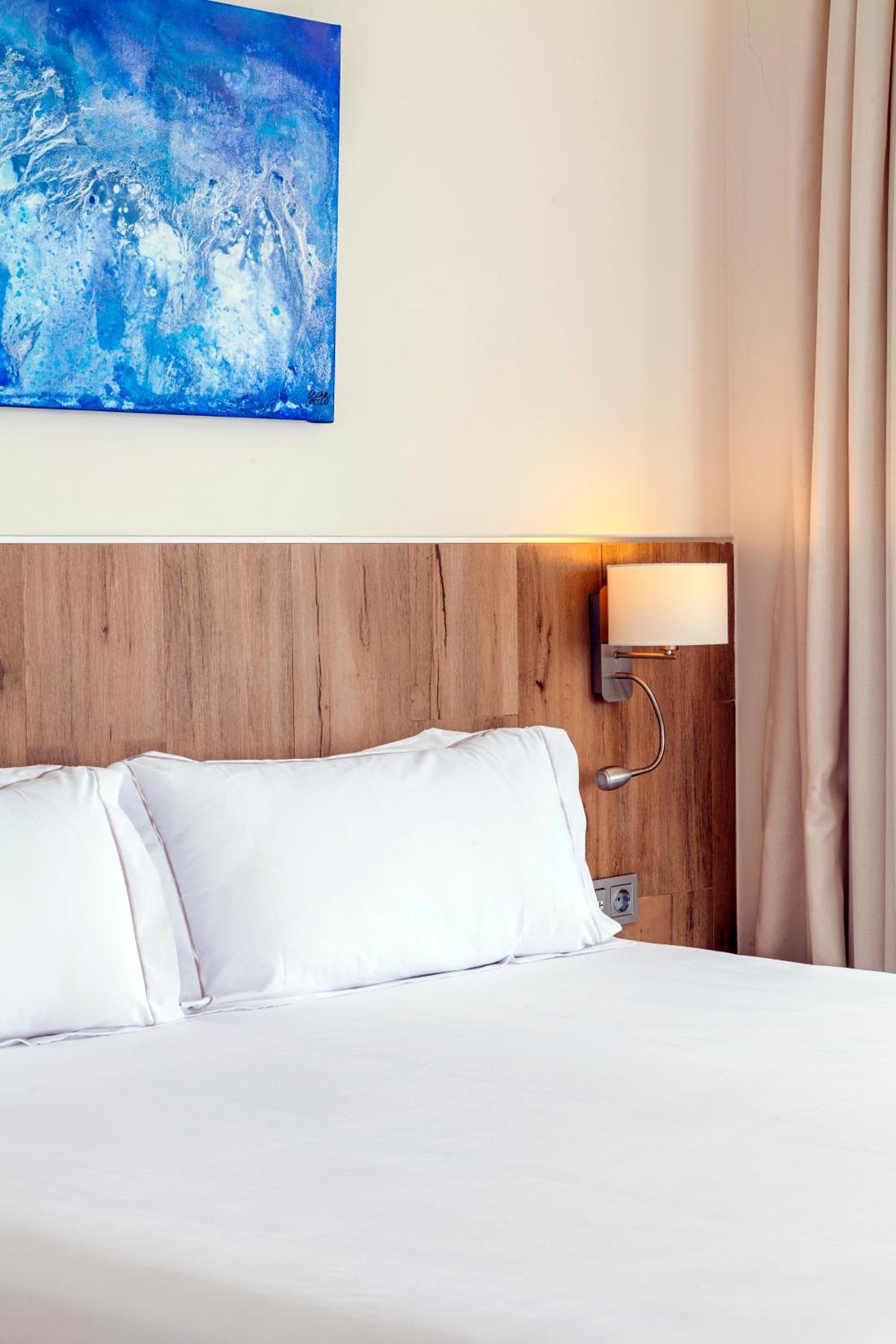 Junior Suite (2 Adults) - Photo 7