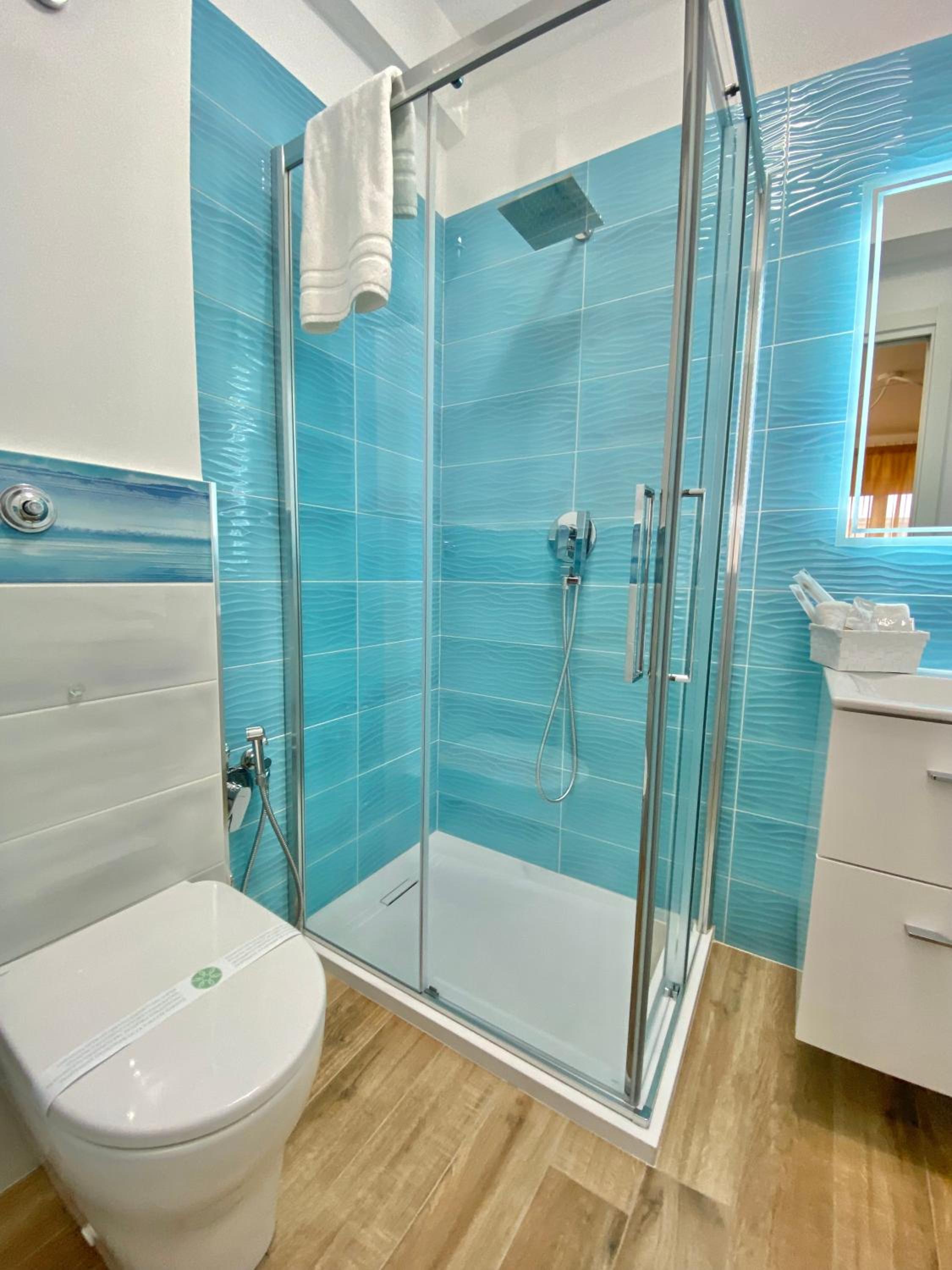 Double Room with Private Bathroom photo 2