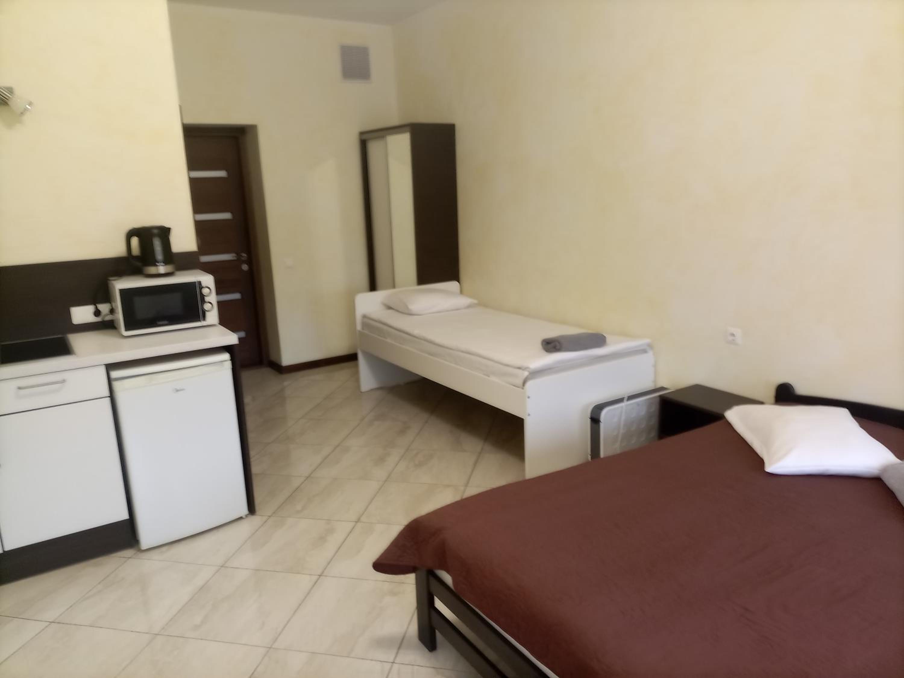 Triple Room - Photo 6