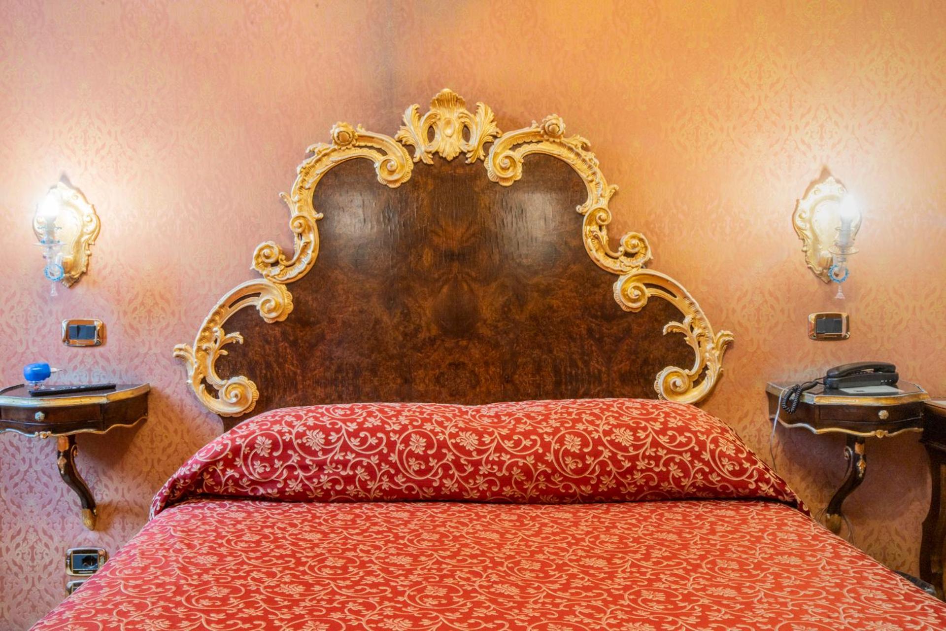 Classic Double or Twin Room photo 1
