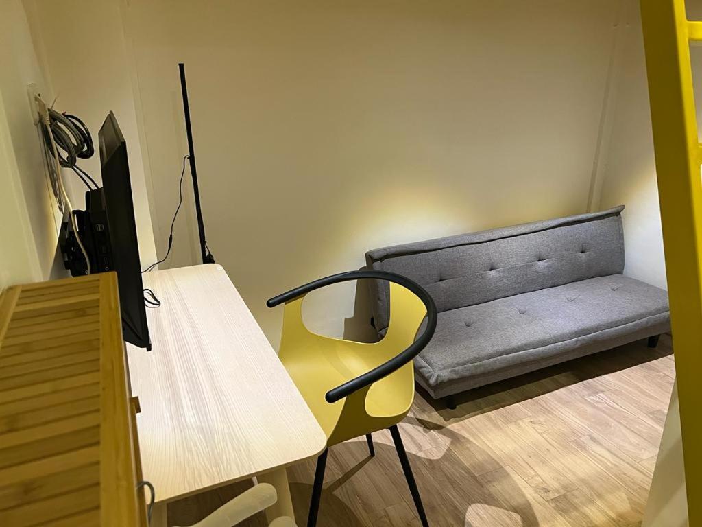 Single Room - Photo 1