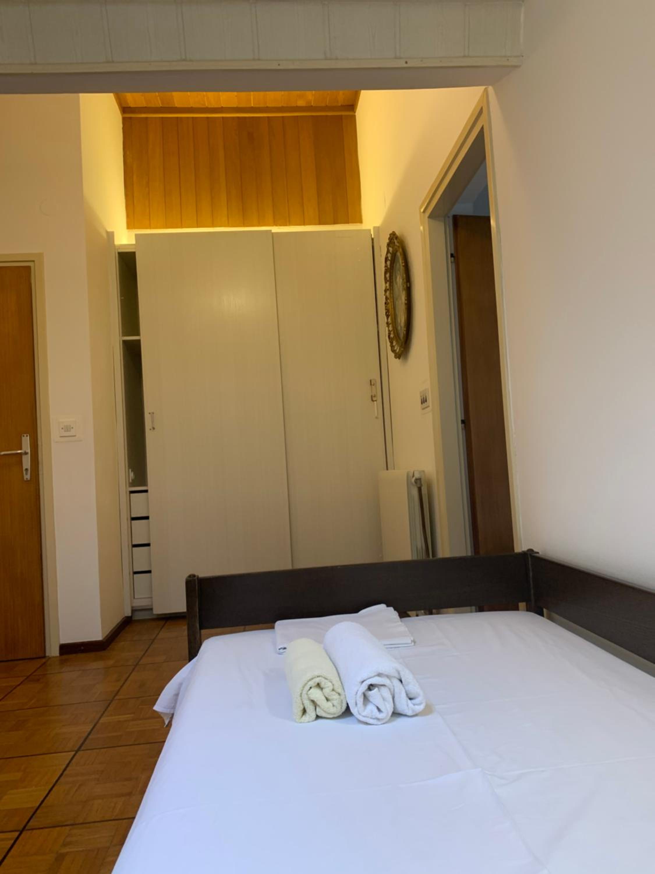 Triple Room with Private Bathroom - Photo 2