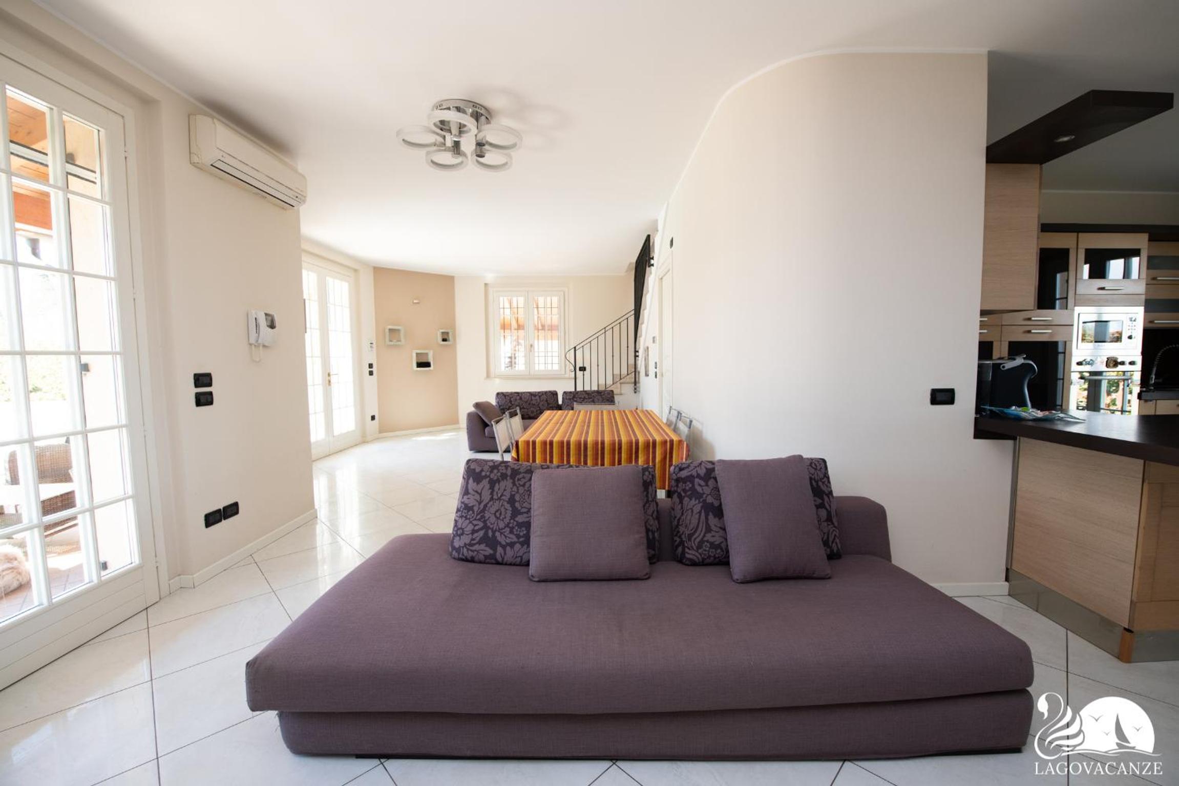 Villa photo 1