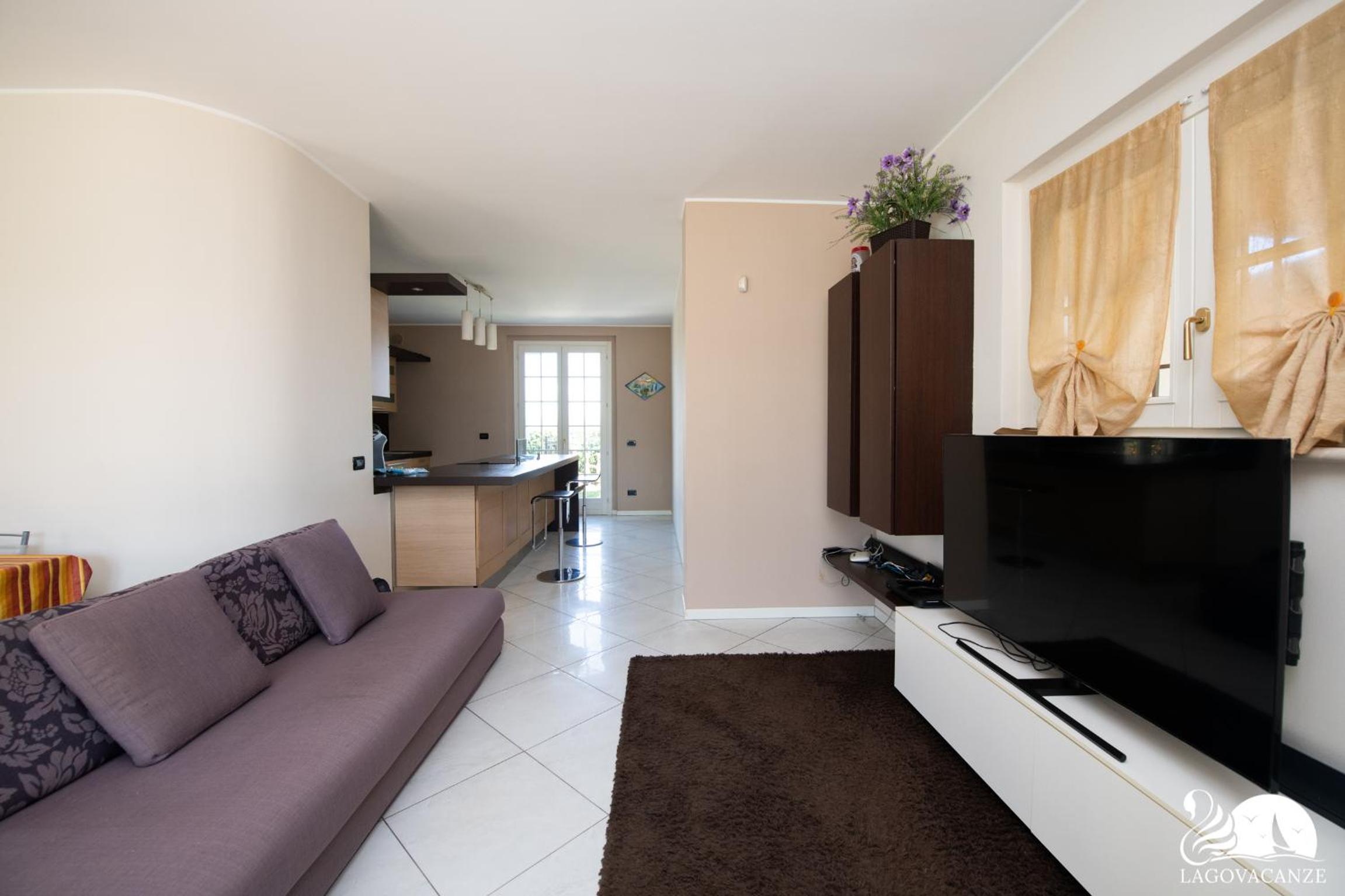 Villa photo 2