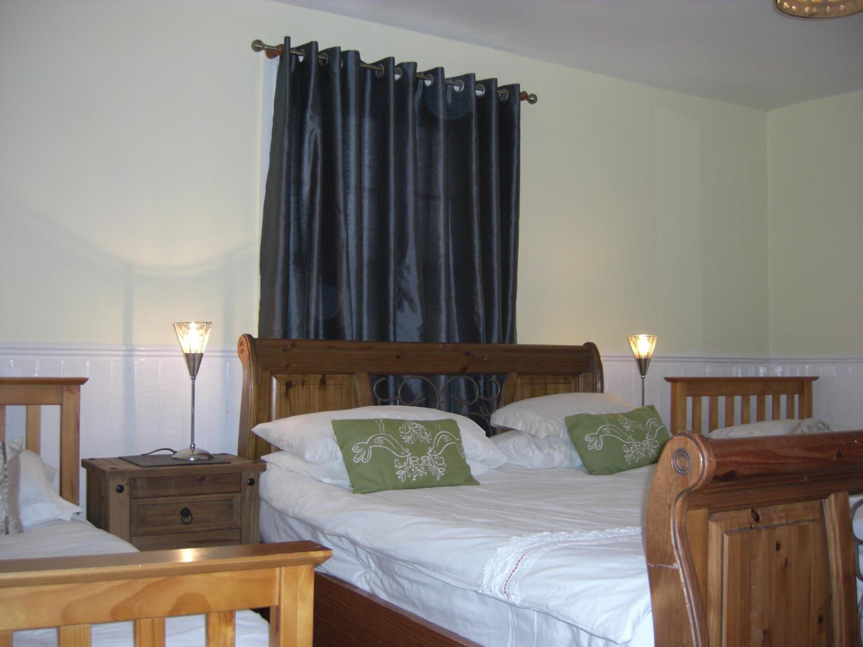 Double or Twin Room - Photo 1