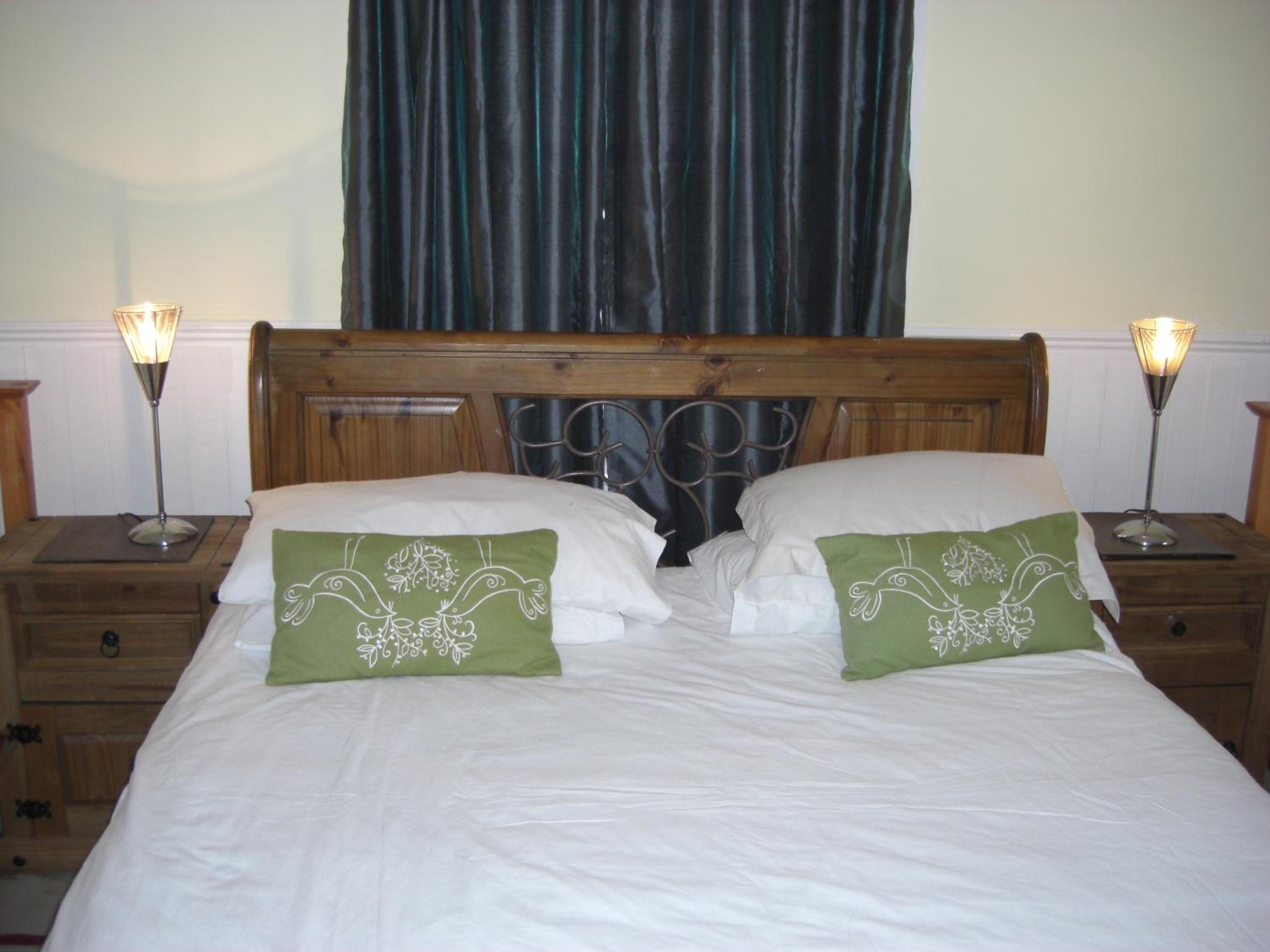 Double or Twin Room - Photo 15