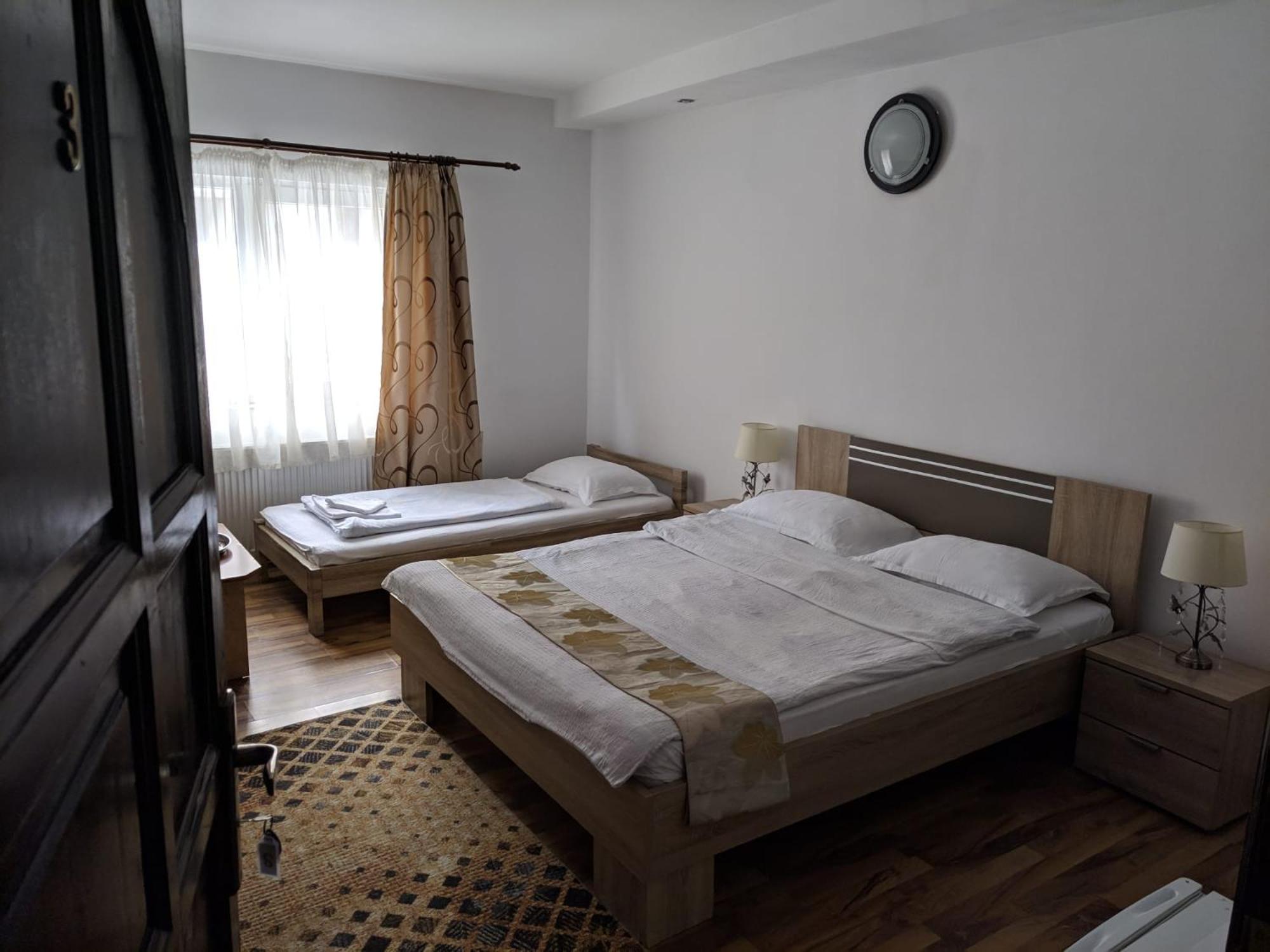 Triple Room - Photo 8