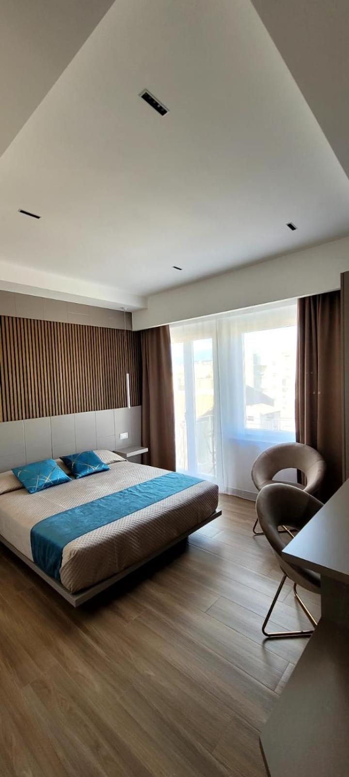 Standard Double Room - Photo 1