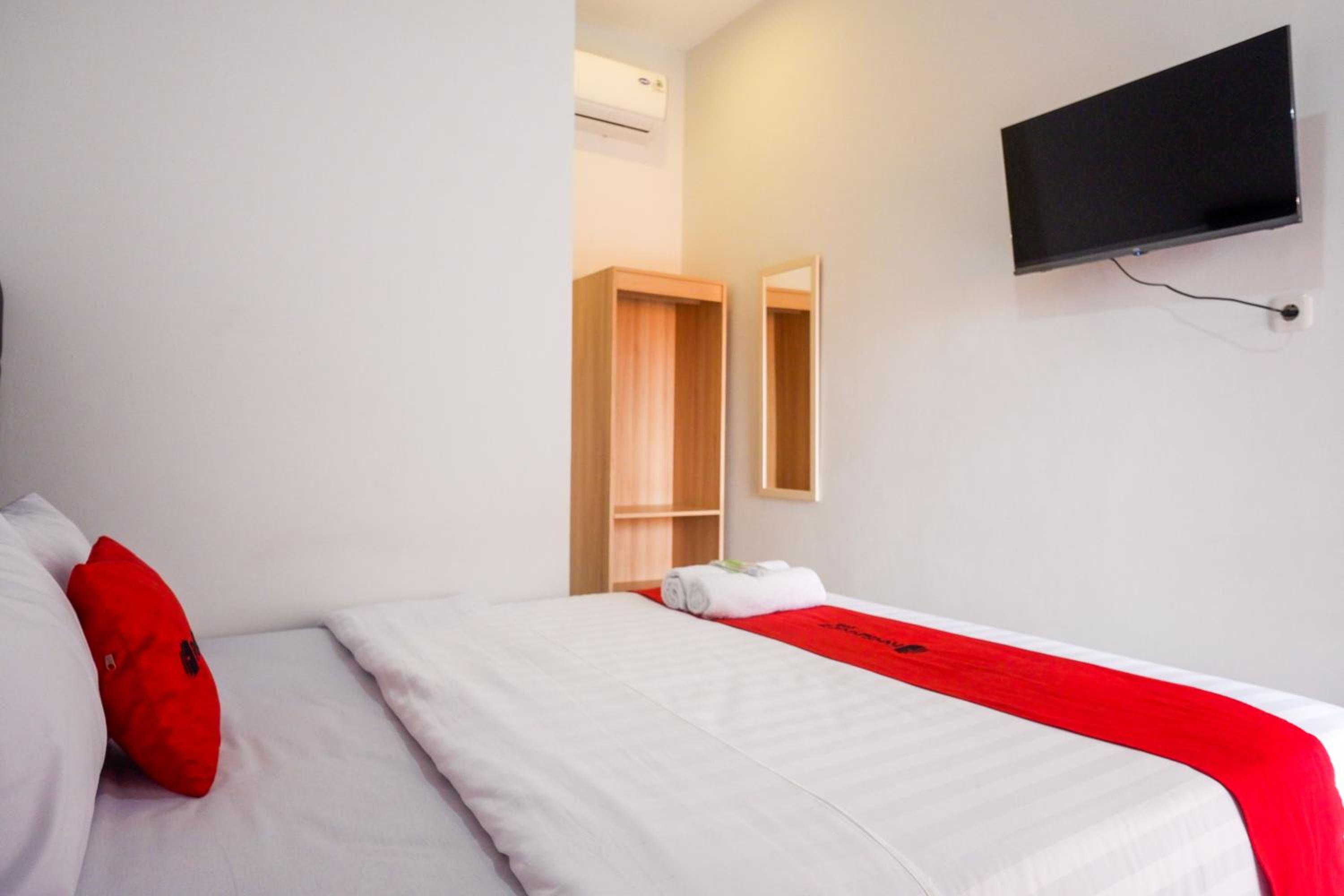 Deluxe Room - Photo 3