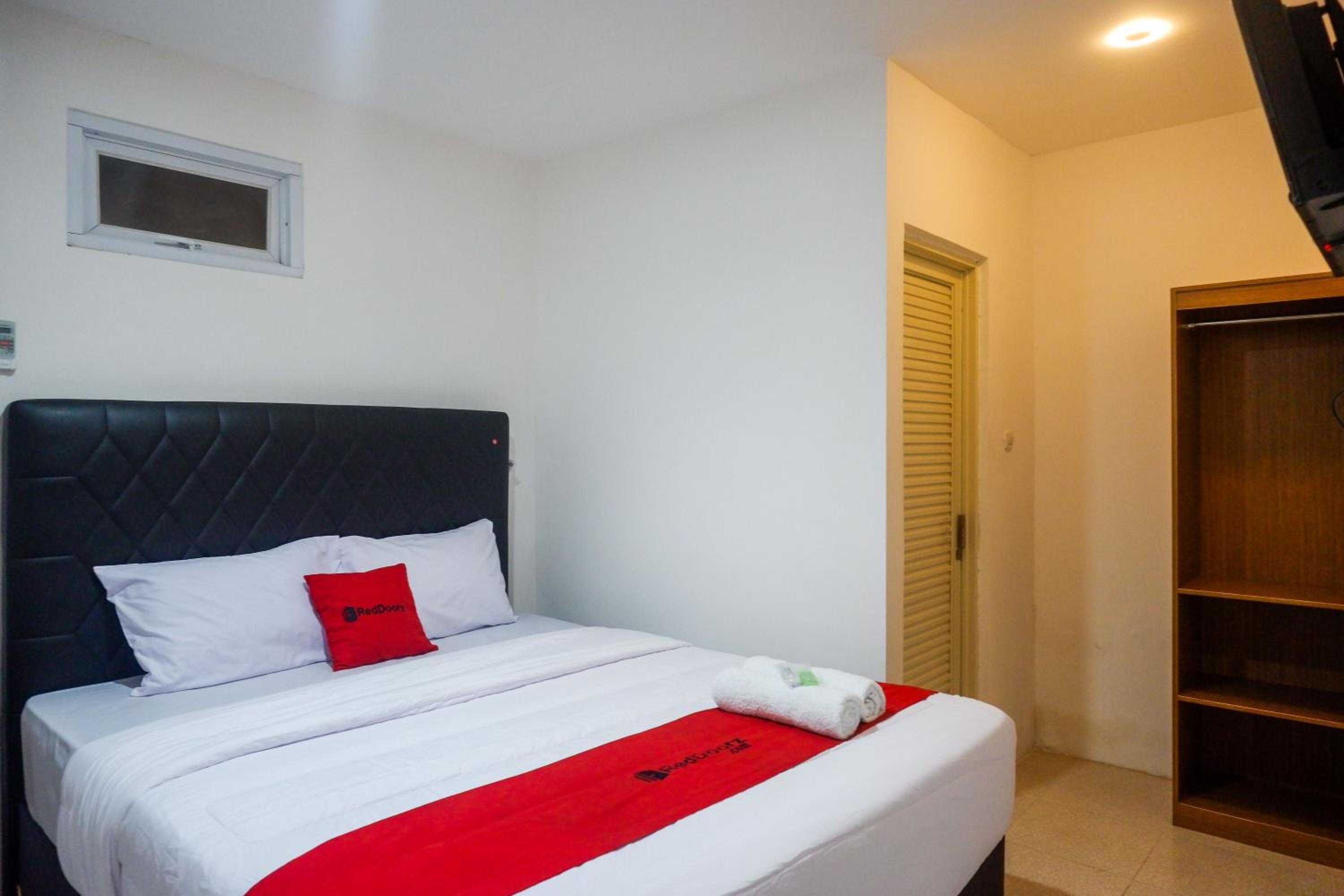 Deluxe Room - Photo 1