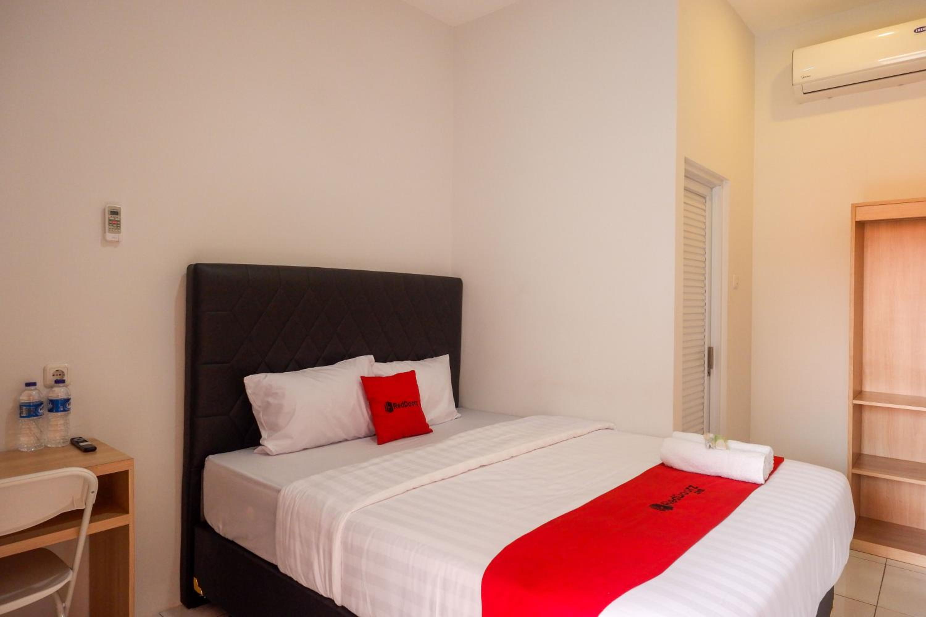 Suite - Photo 5