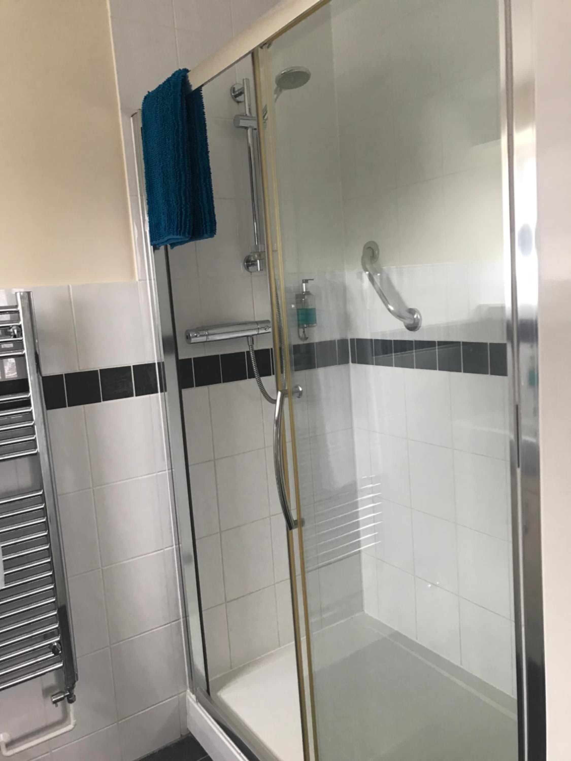 Standard Twin Room photo 2