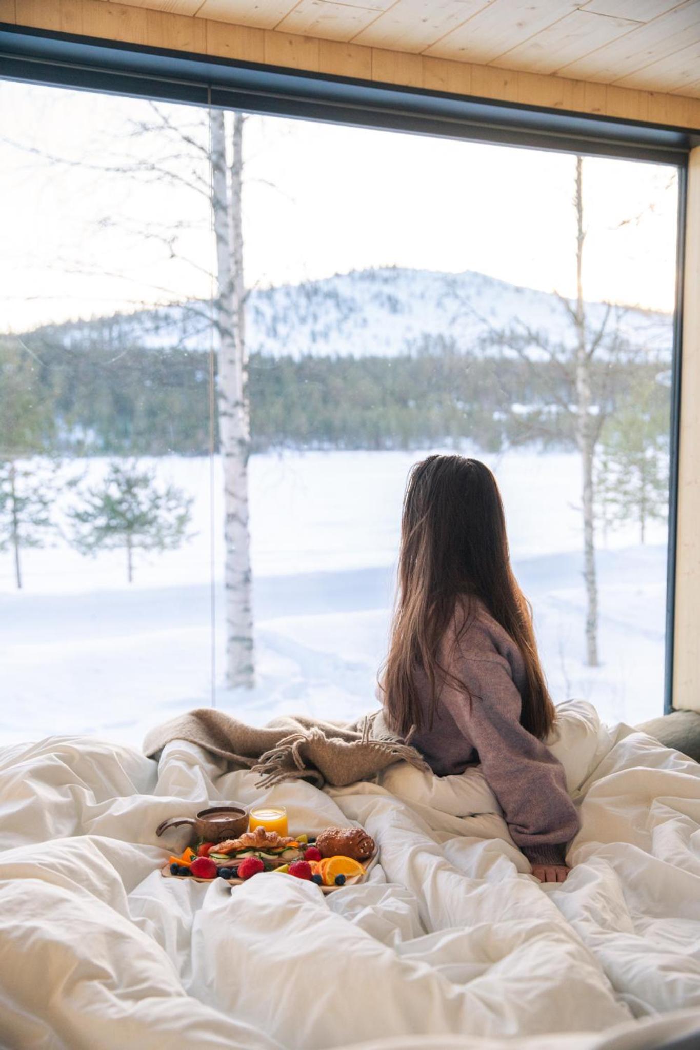 Double Room with Lake View - Photo 8