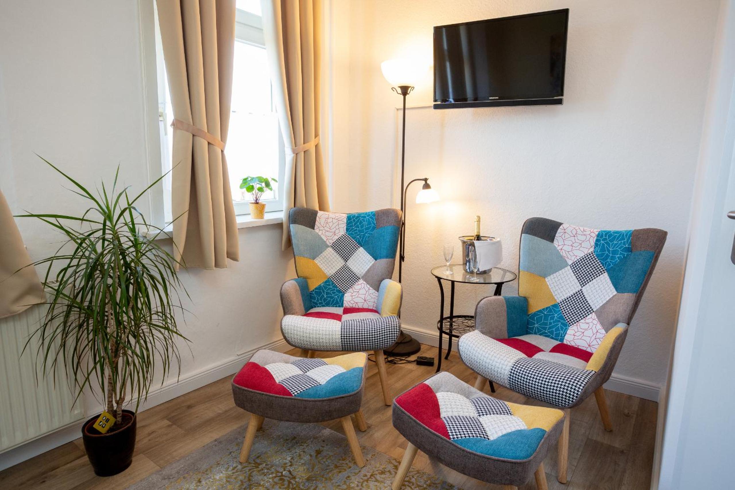 Standard Double Room - Photo 7