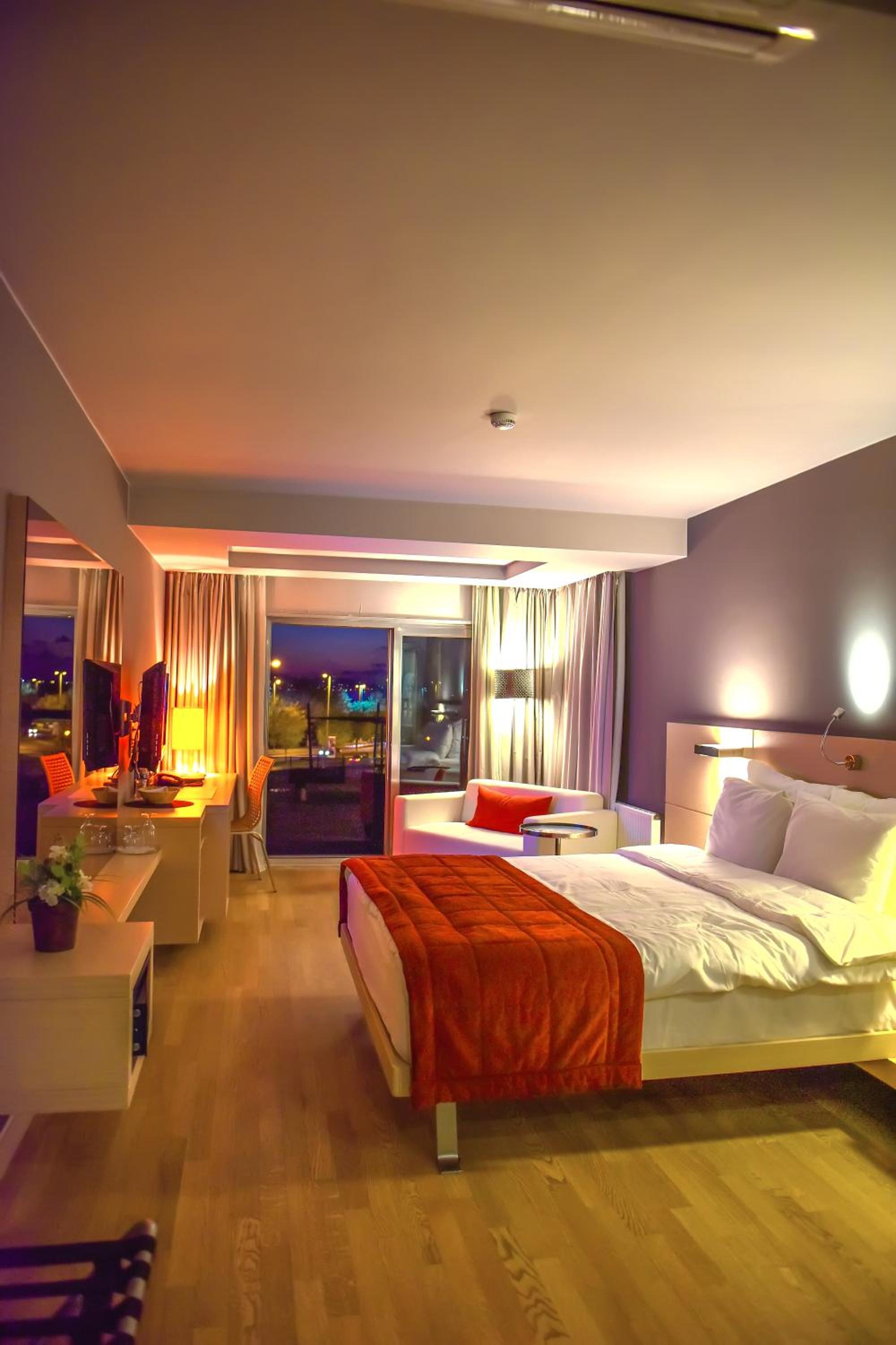 Superior King Room photo 2