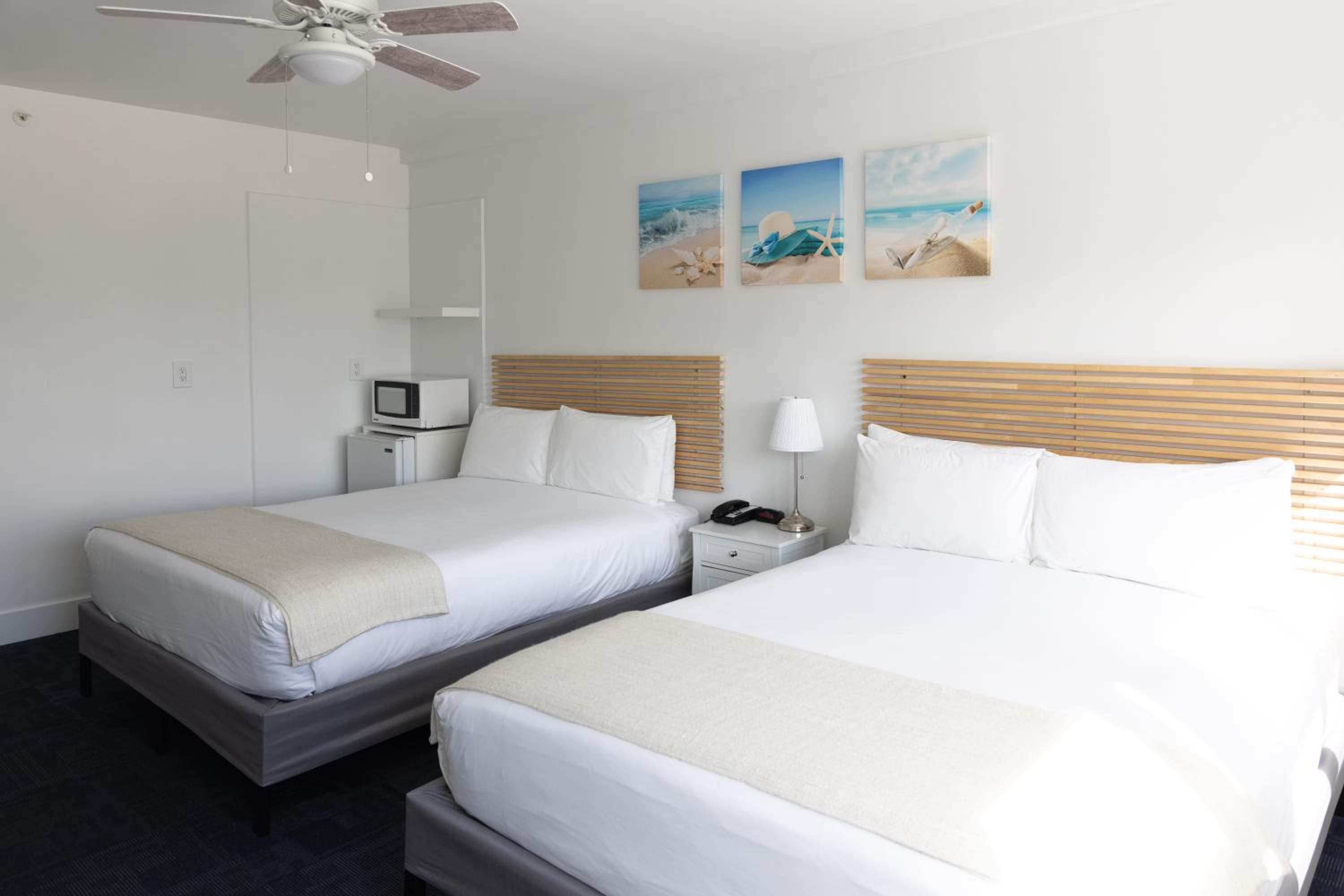 Deluxe Room with Two Double Beds - Photo 3