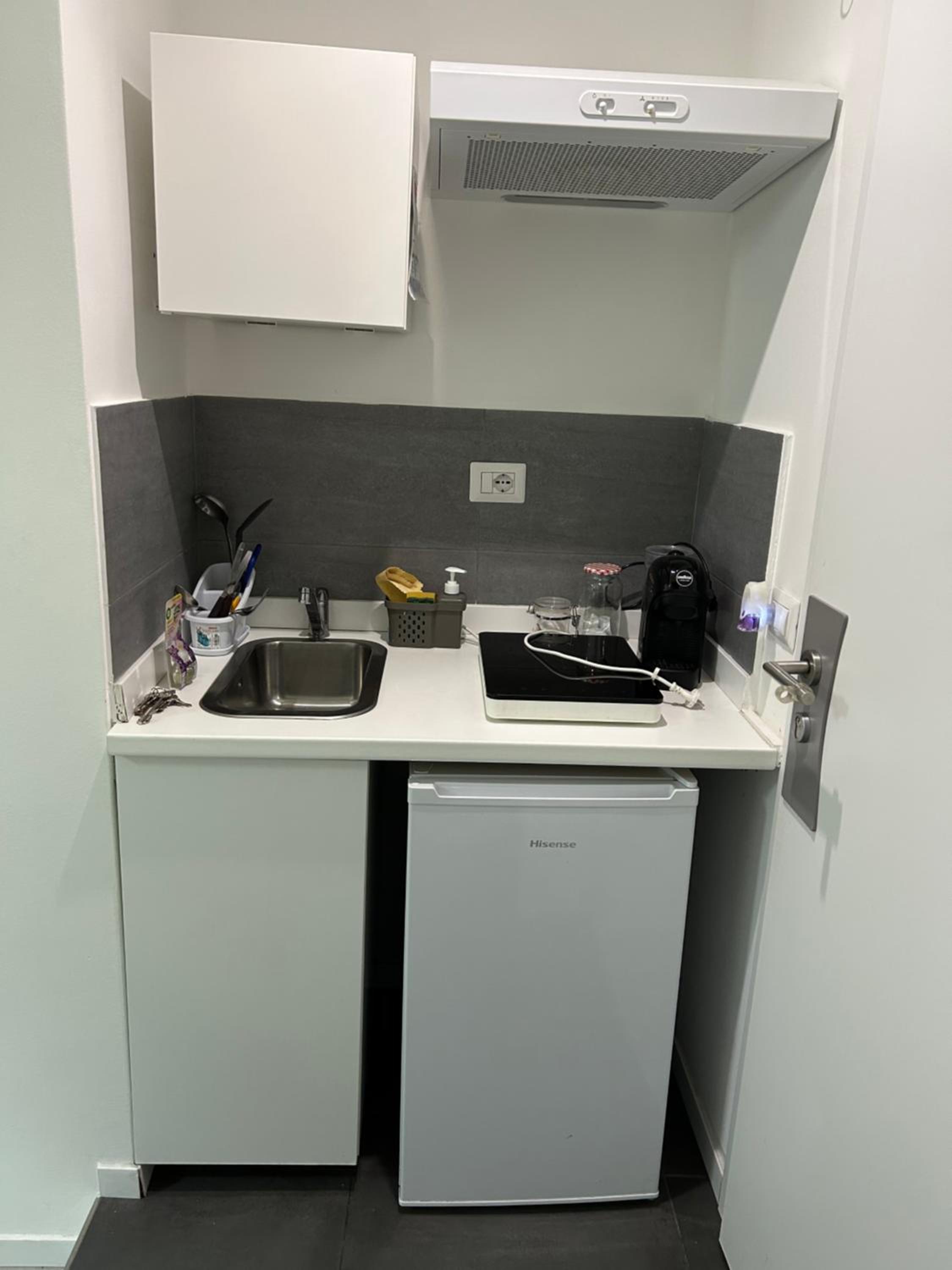Double Room - Photo 11