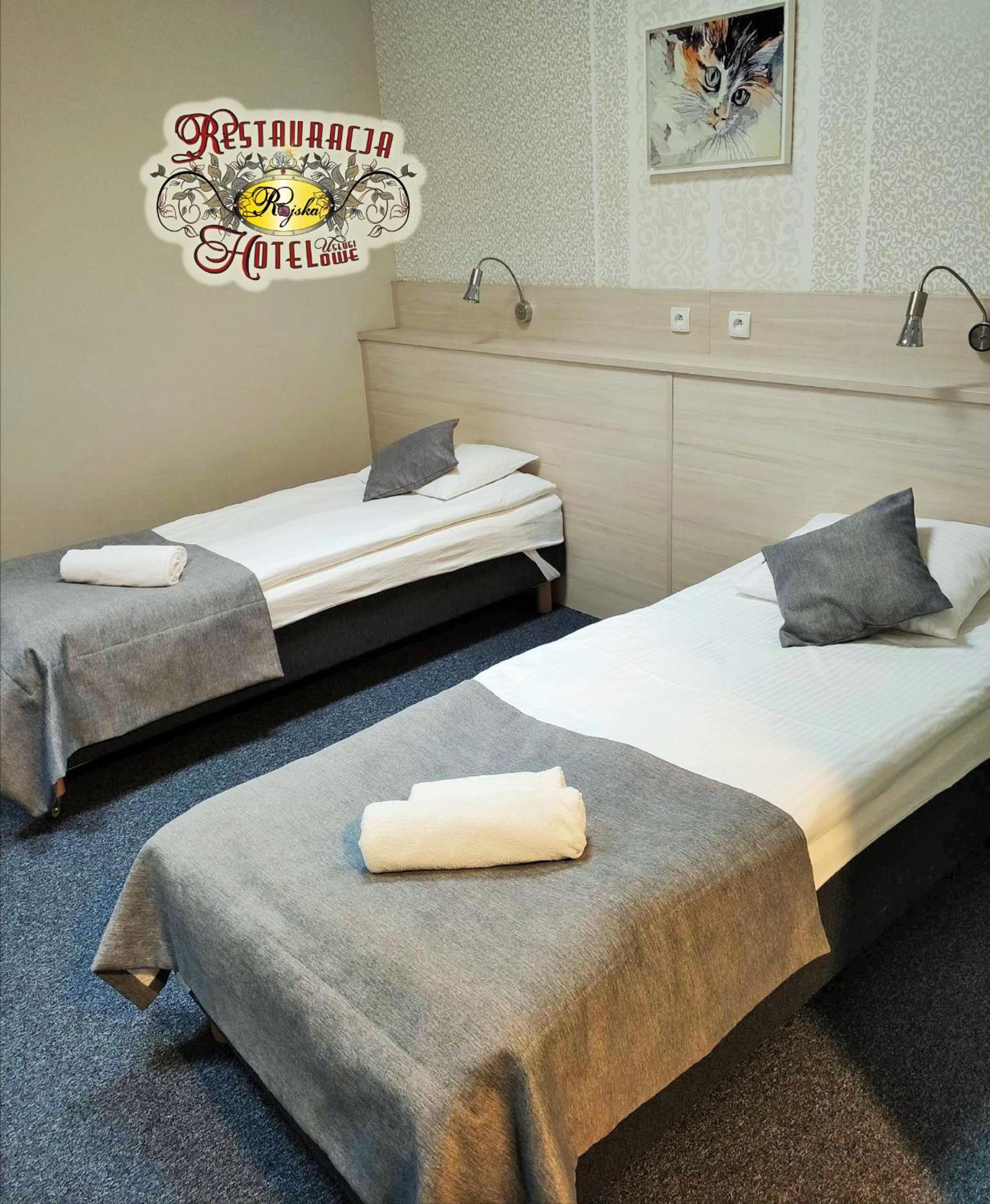 Double Room With Extra Bed photo 2