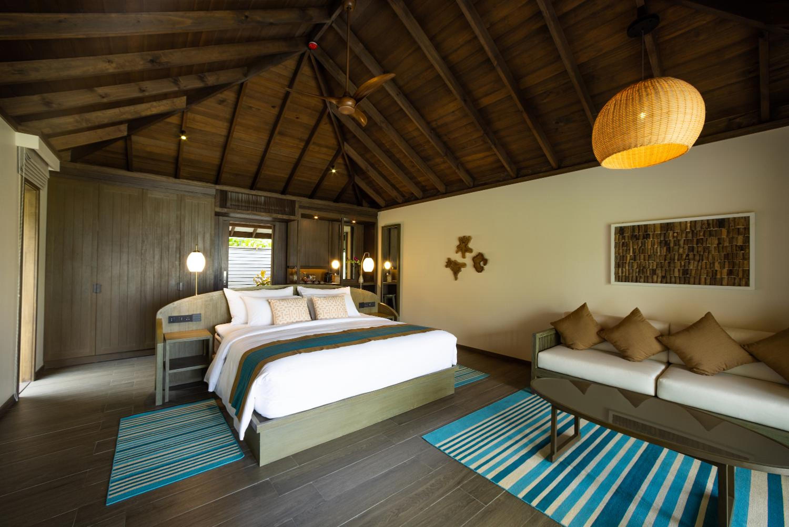 Mabin Three Bedroom Villa - Photo 2