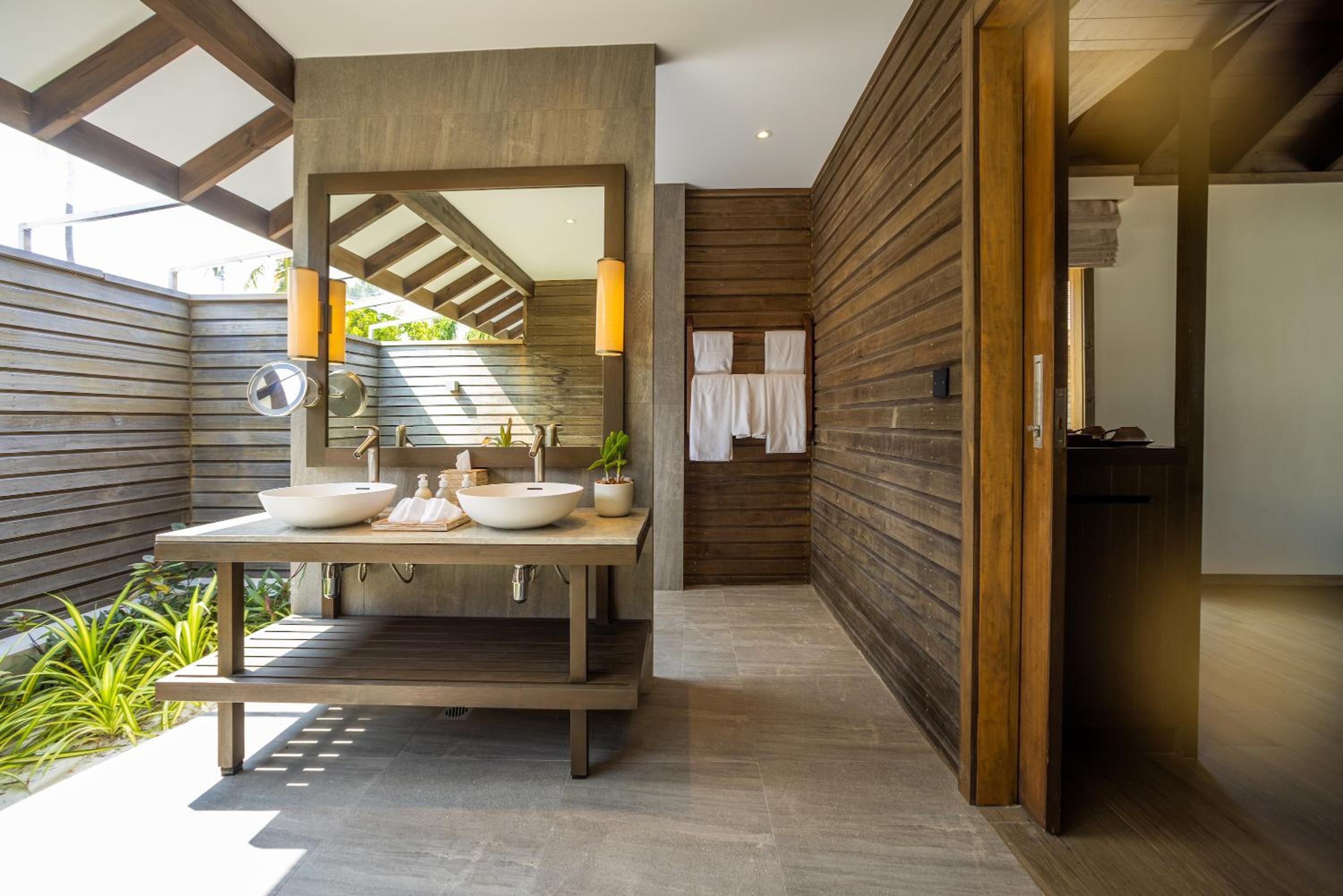 Mabin Three Bedroom Villa - Photo 3