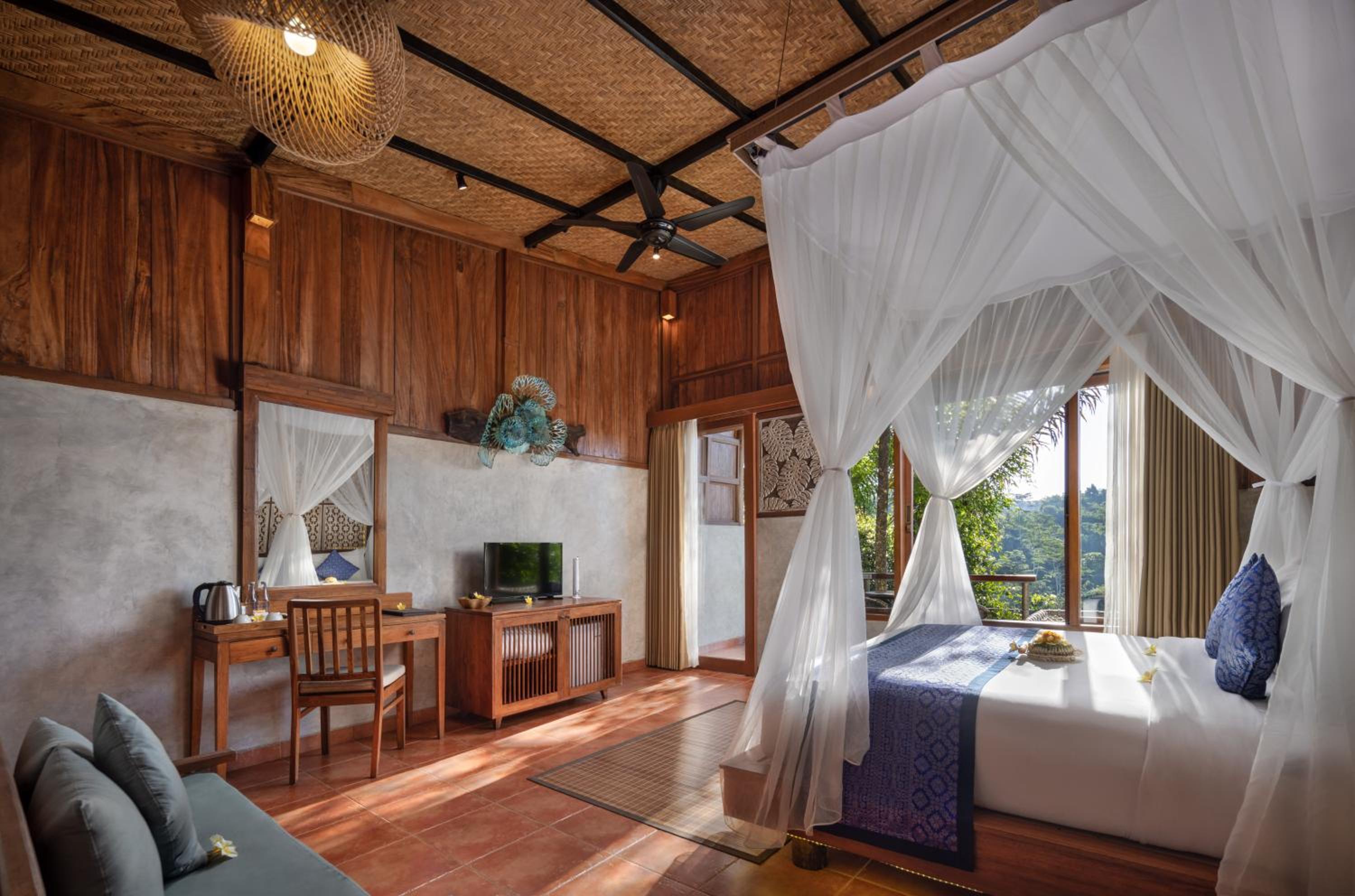 Honeymooner Rain Forest Deluxe with Free Mini-bar  - Photo 7