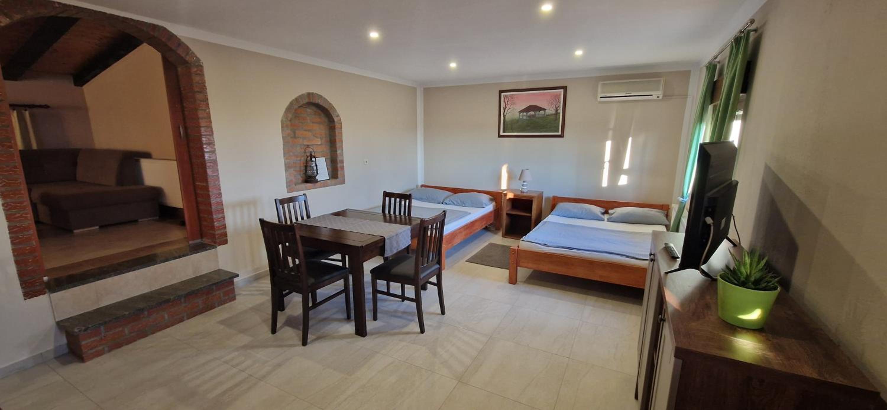 Studio Apartment photo 1