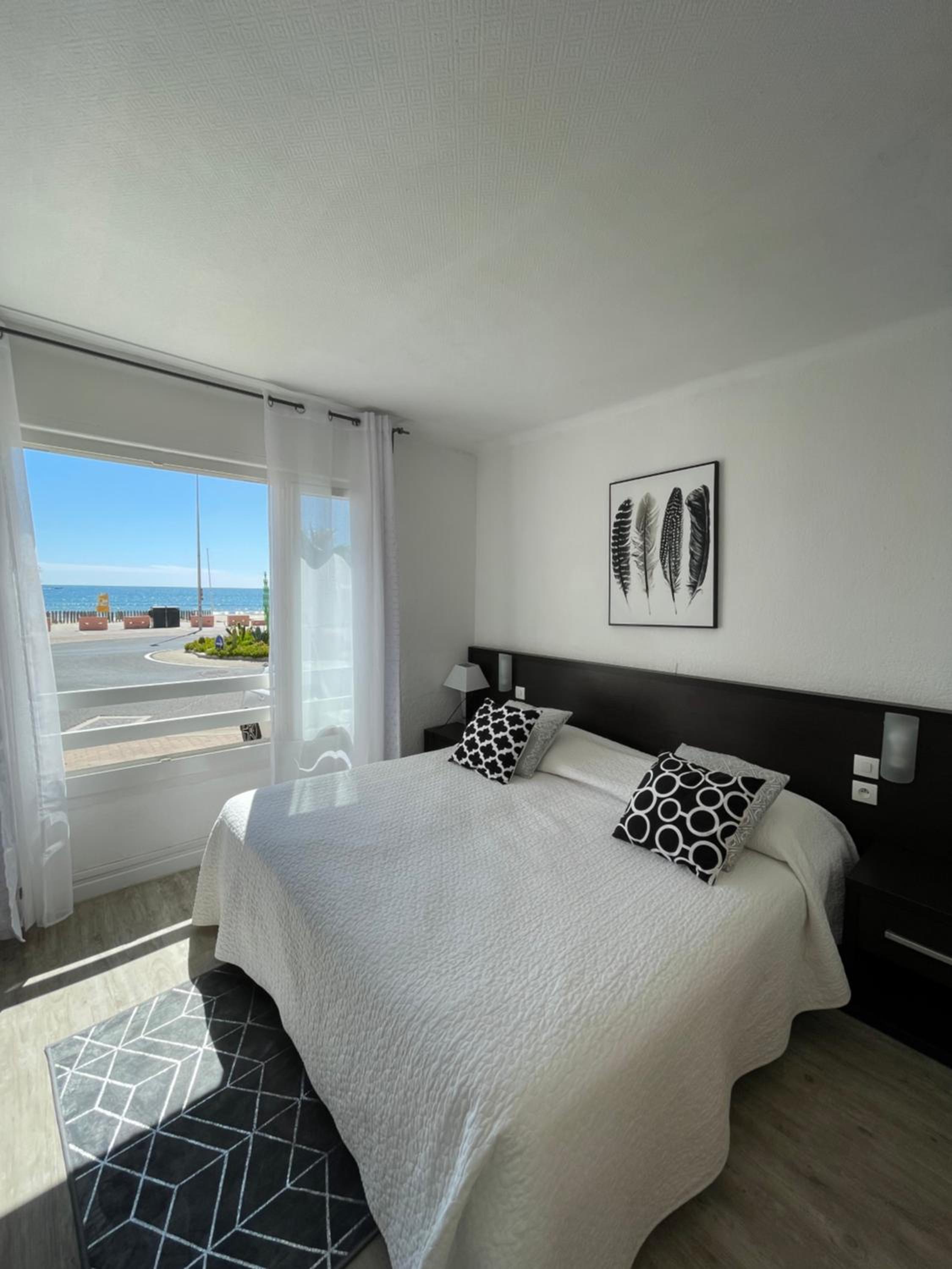 Double Room with Sea View - Ground Floor photo 1
