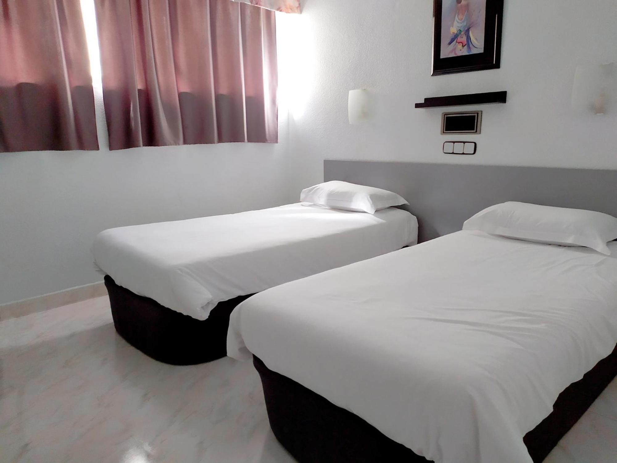 Double Room - Photo 1