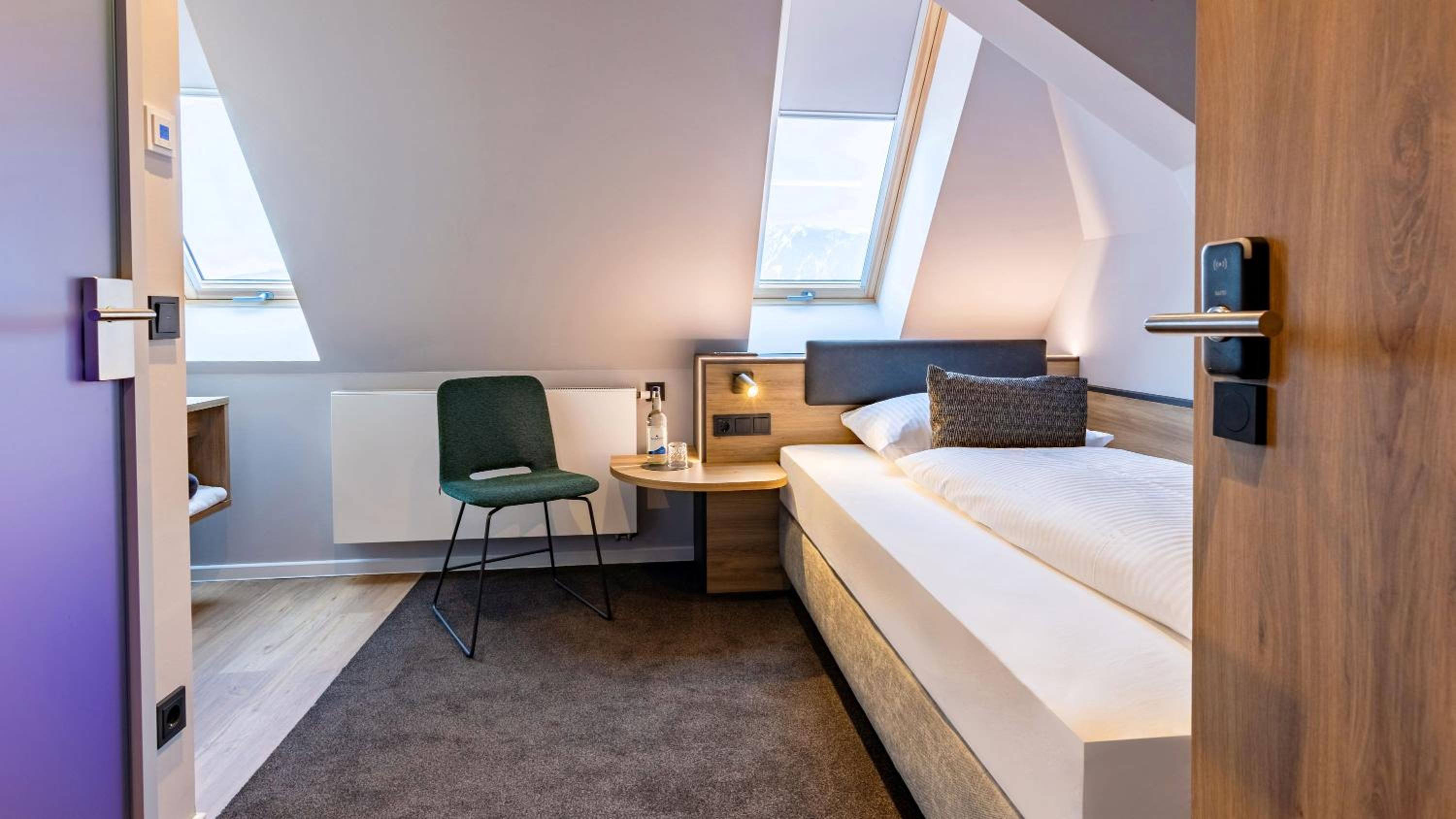 Single Room with Air Conditioning  photo 2