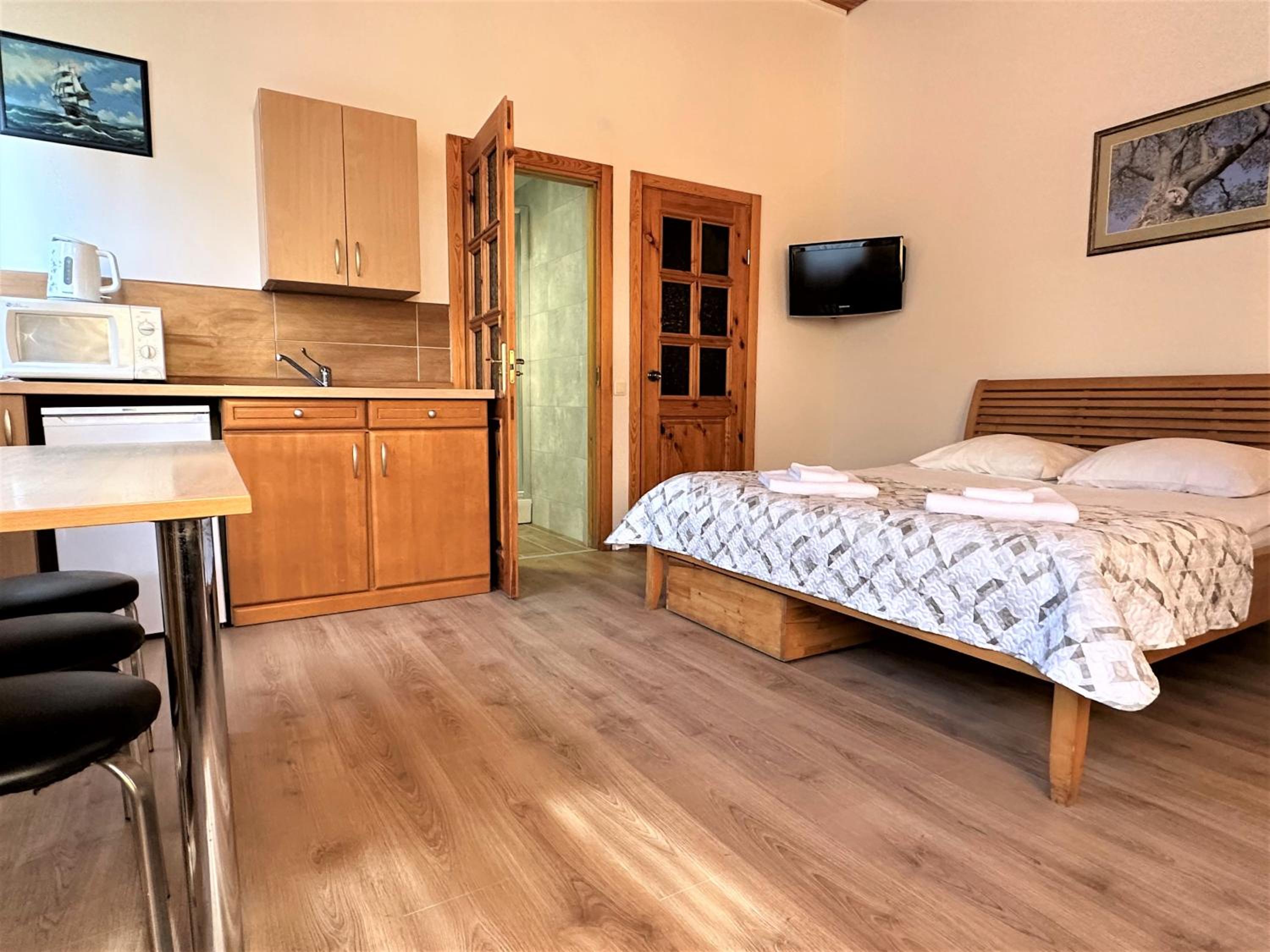 Triple Room with View - Photo 1