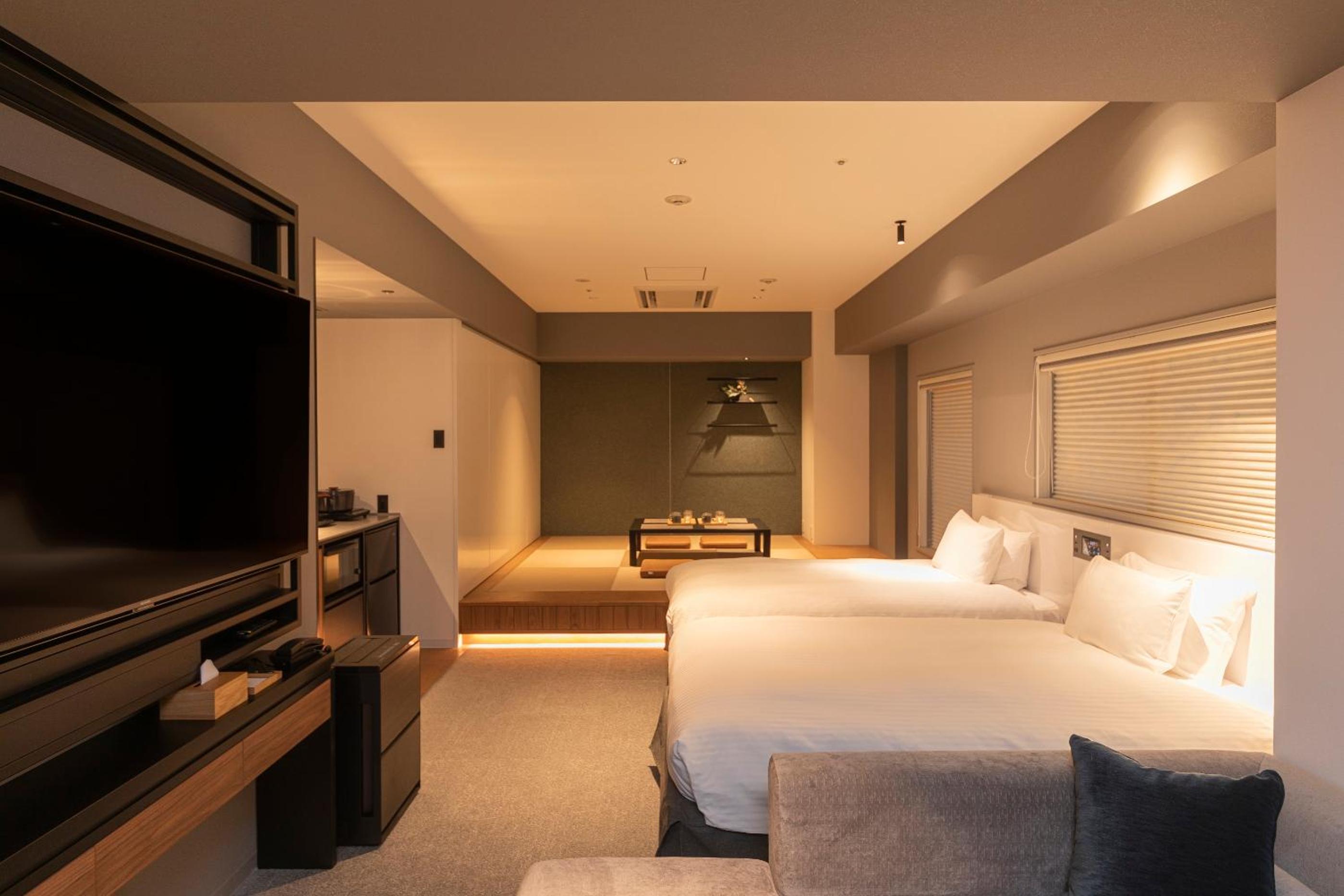 Japanese-Style Room