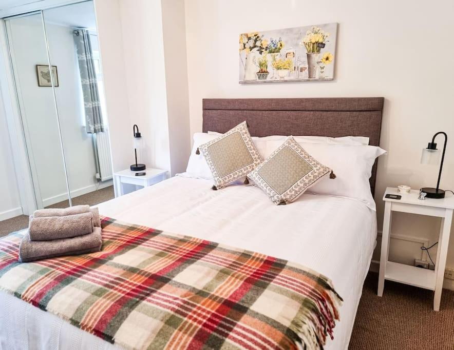 Two-Bedroom House photo 2