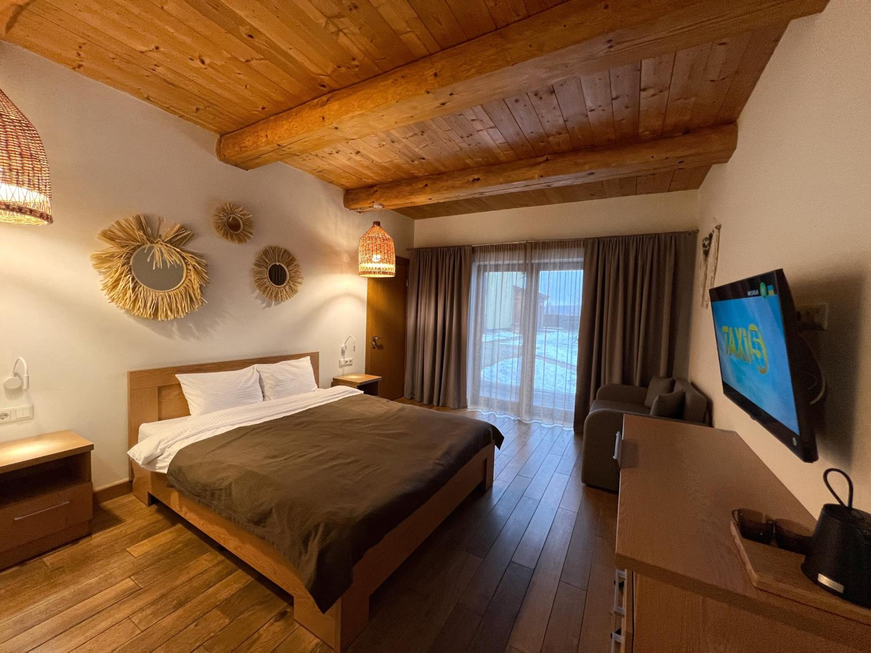 Deluxe Double or Twin Room
