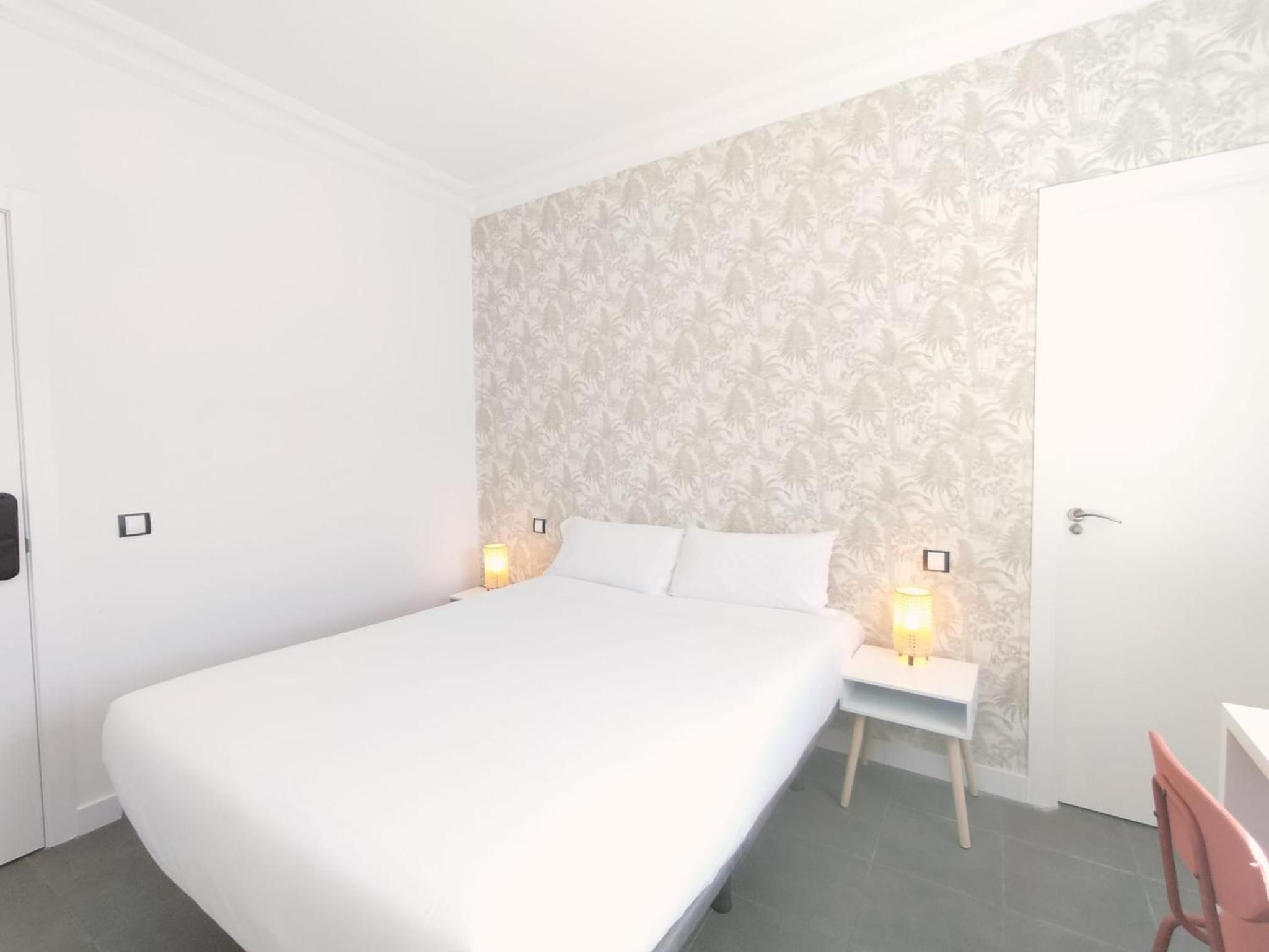 Double Room - Photo 3