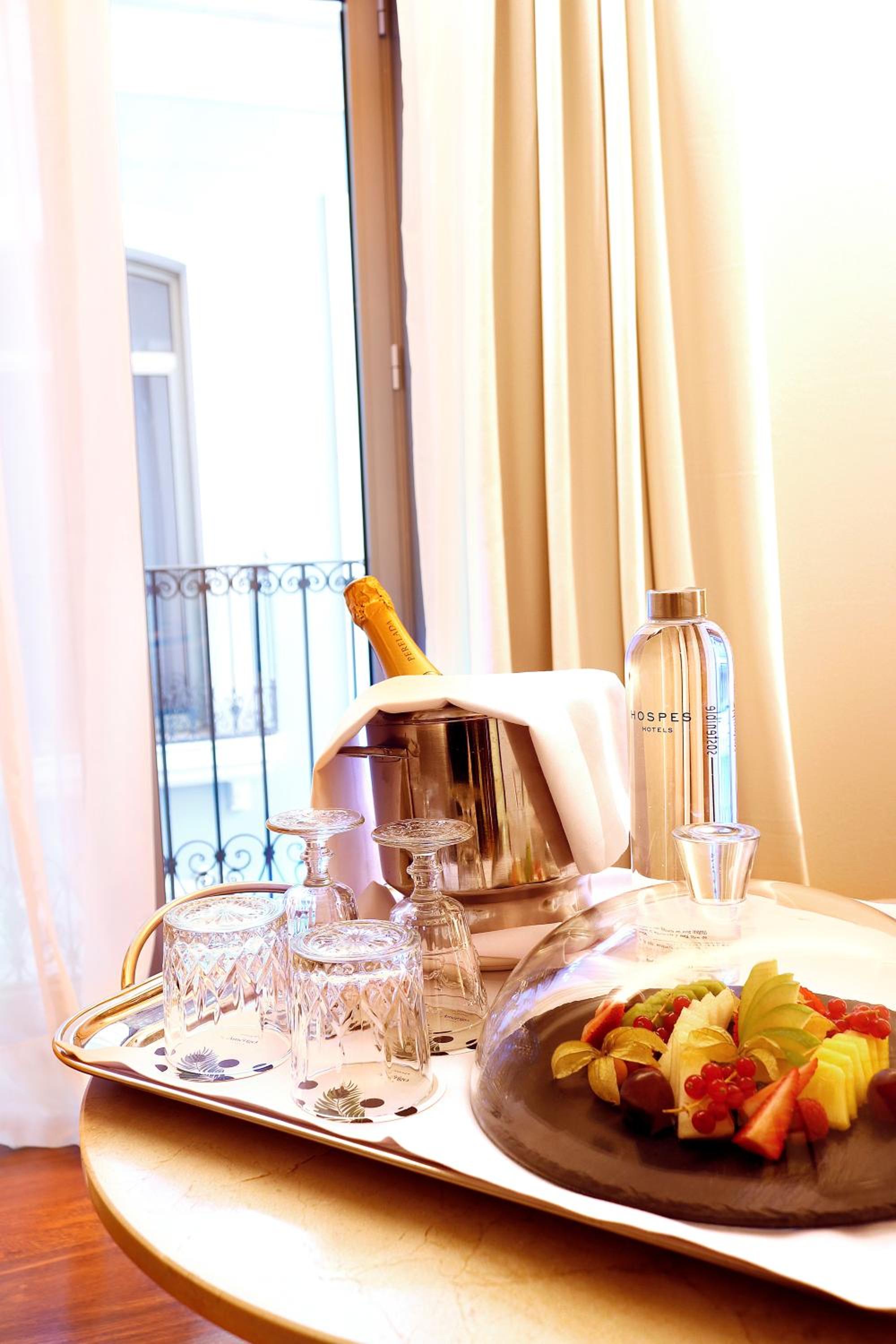 Deluxe Double Room - Photo 3