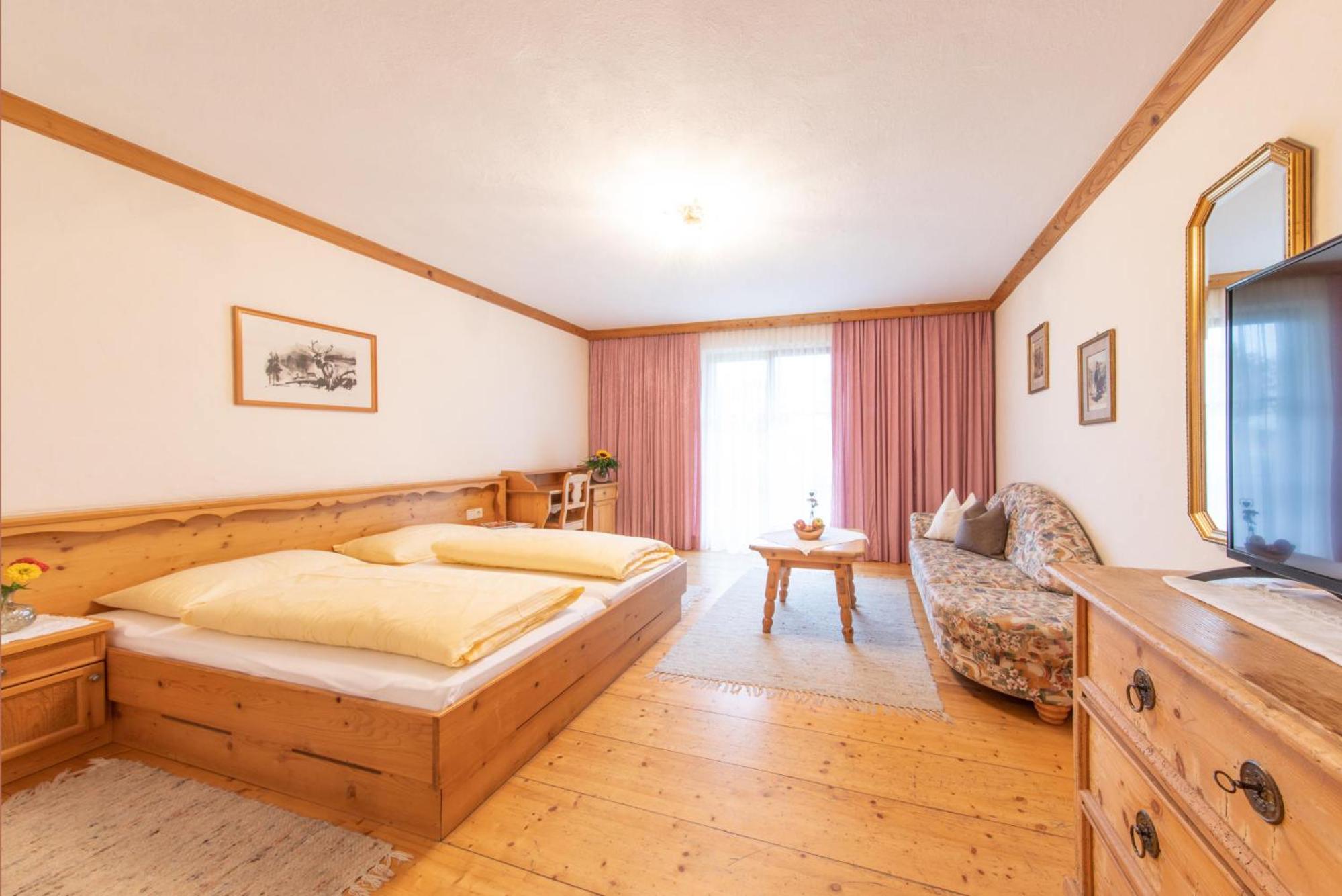 Double Room with Mountain View photo 1