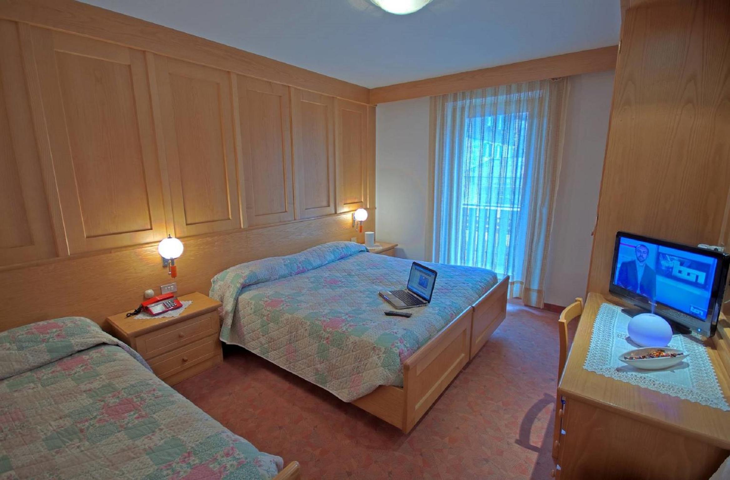 Comfort Triple Room photo 3