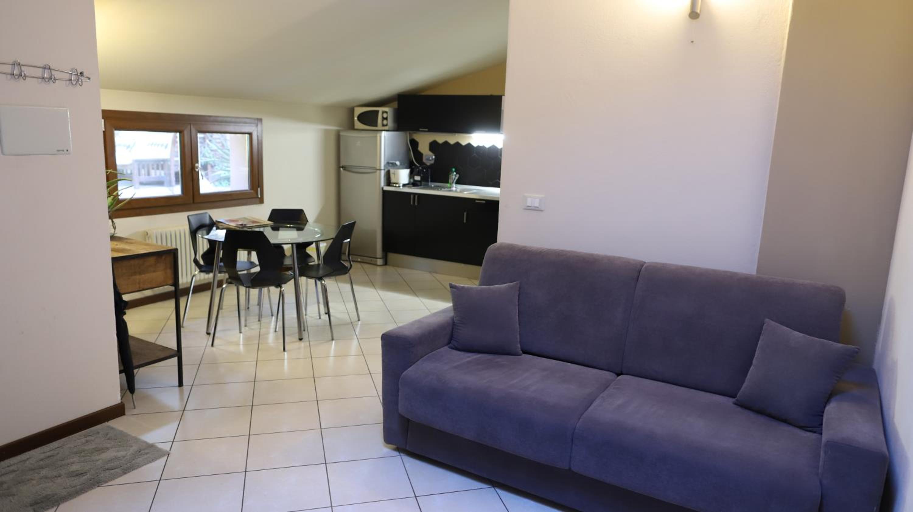 Apartment with Terrace - Photo 15