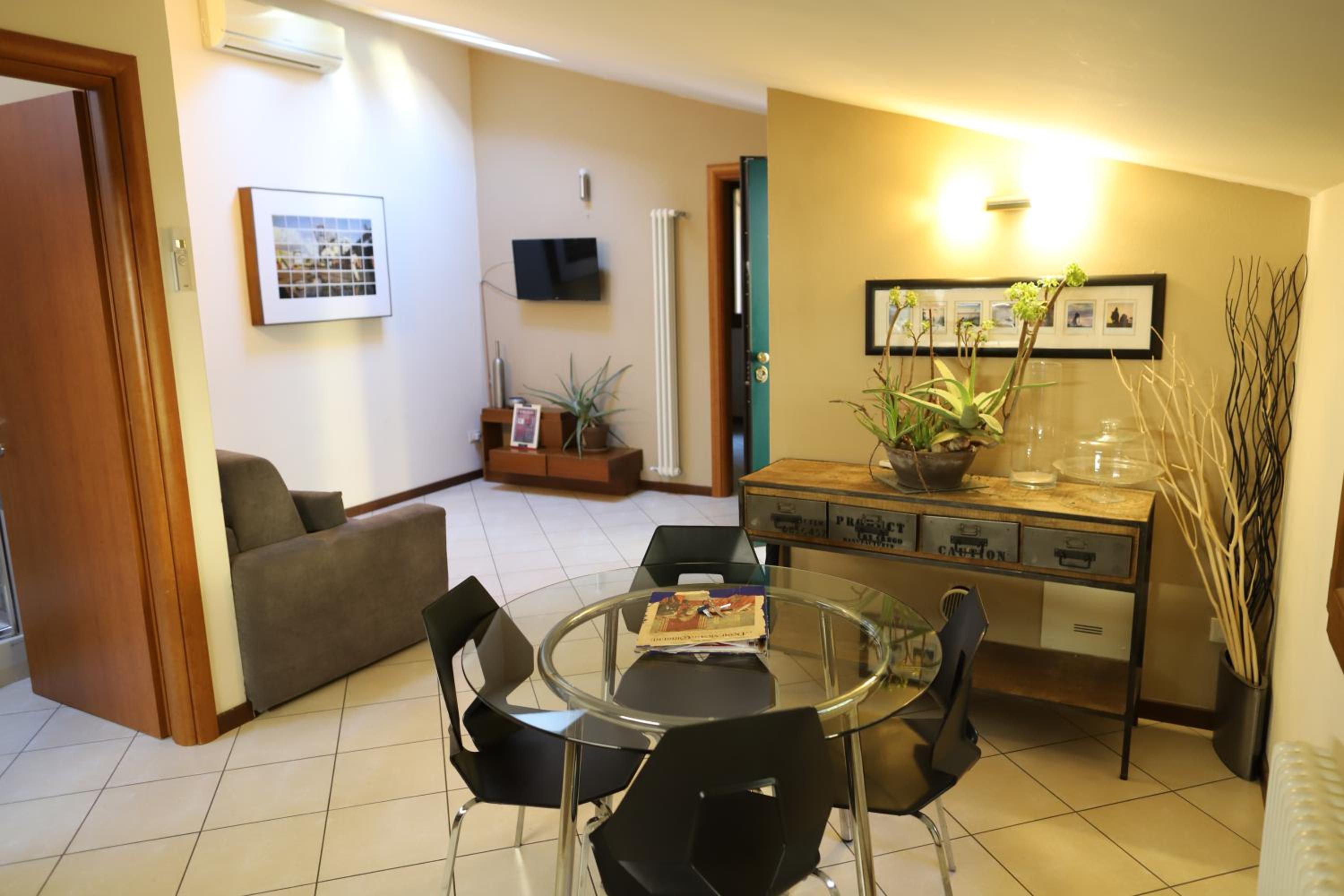 Apartment with Terrace - Photo 1