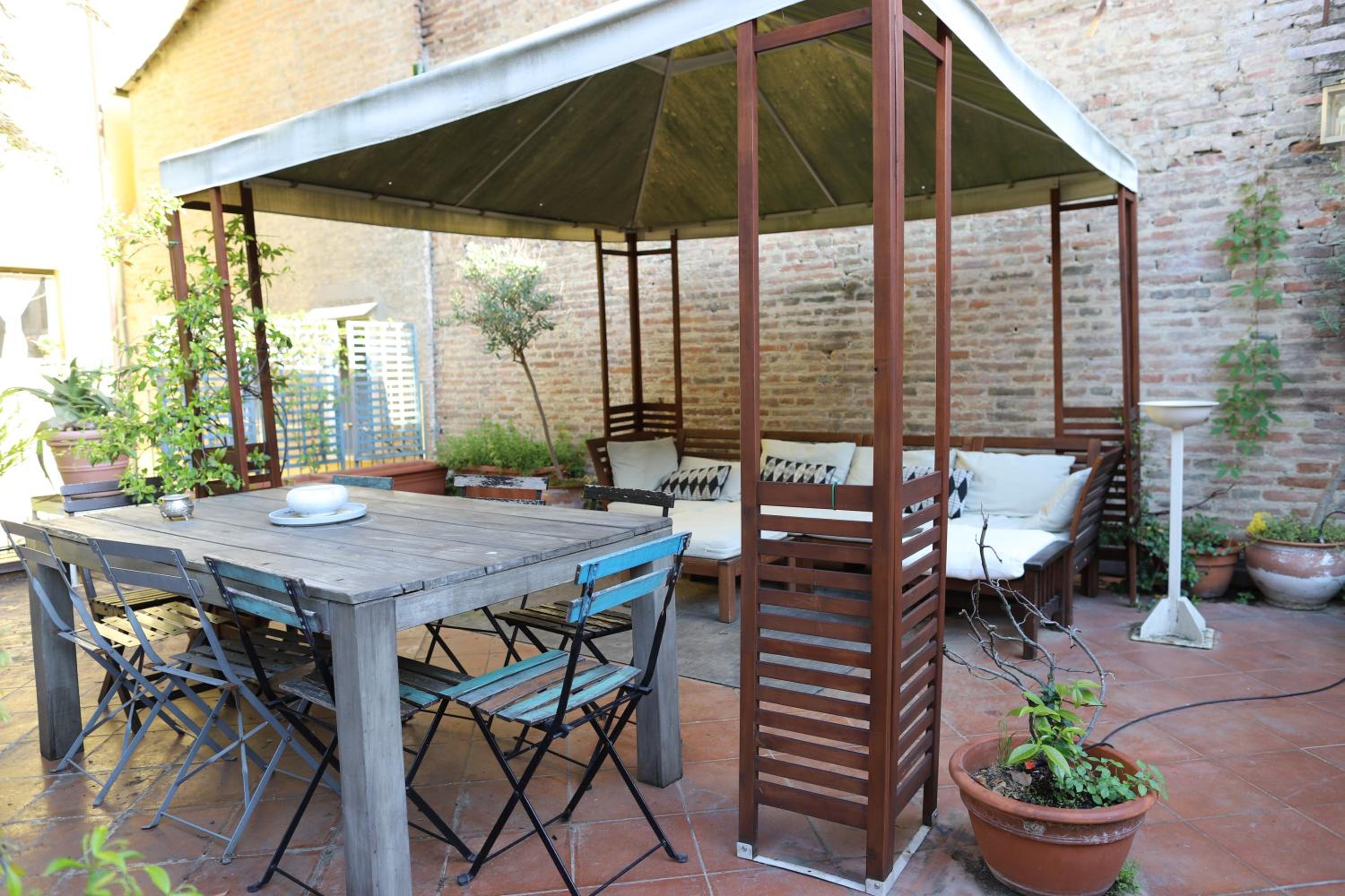 Apartment with Terrace - Photo 20