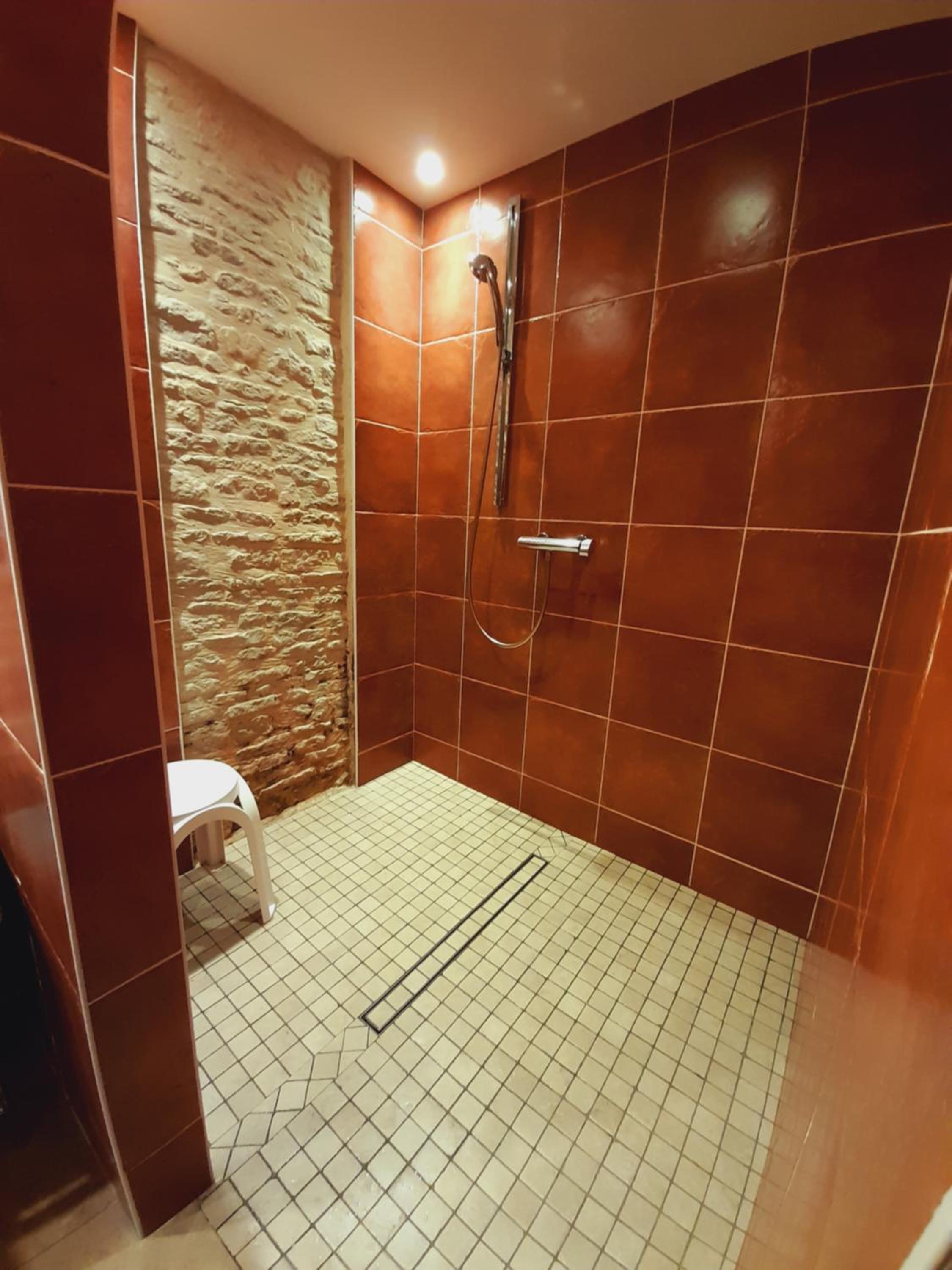 Suite - Photo 2