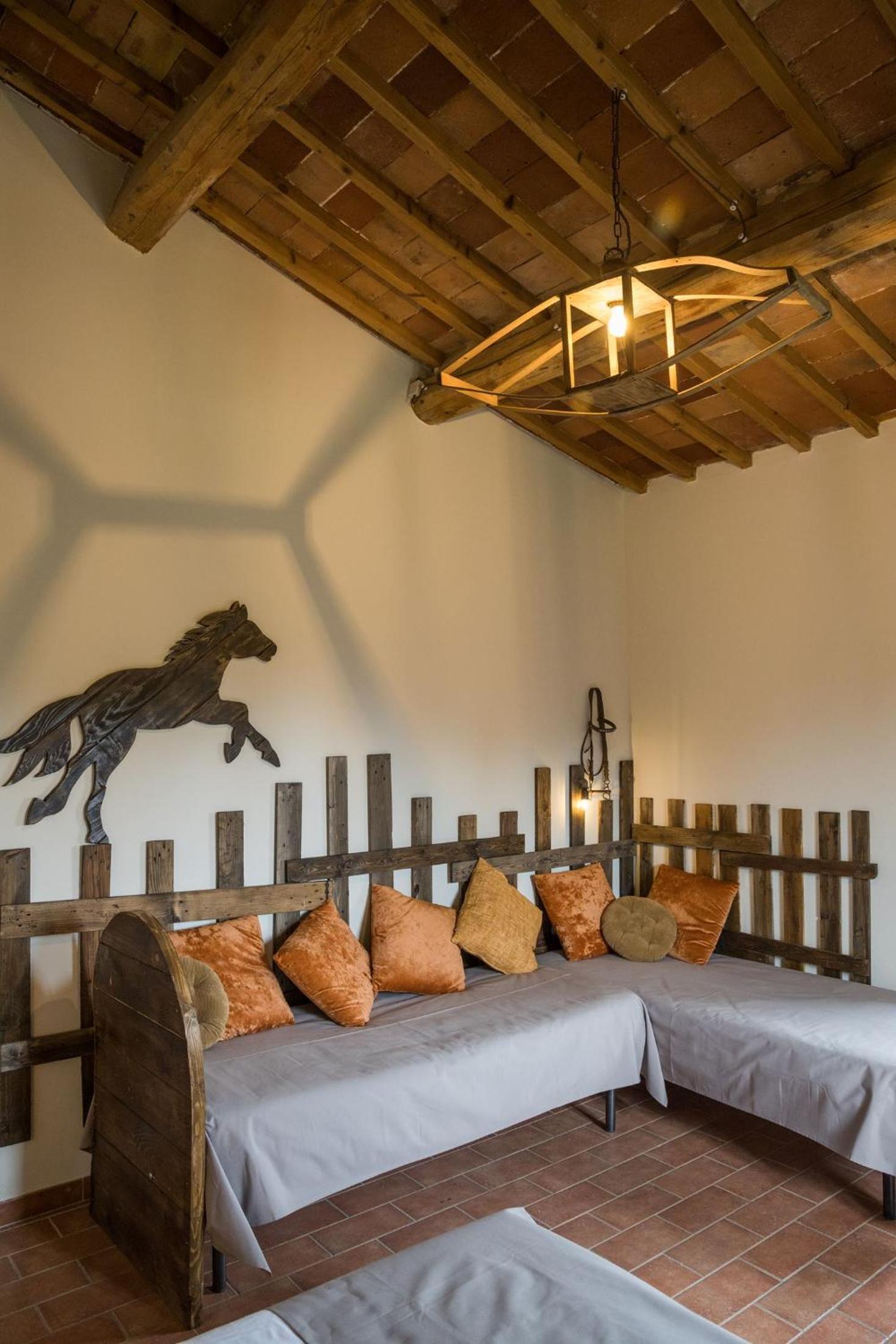 Comfort Quadruple Room - Photo 8