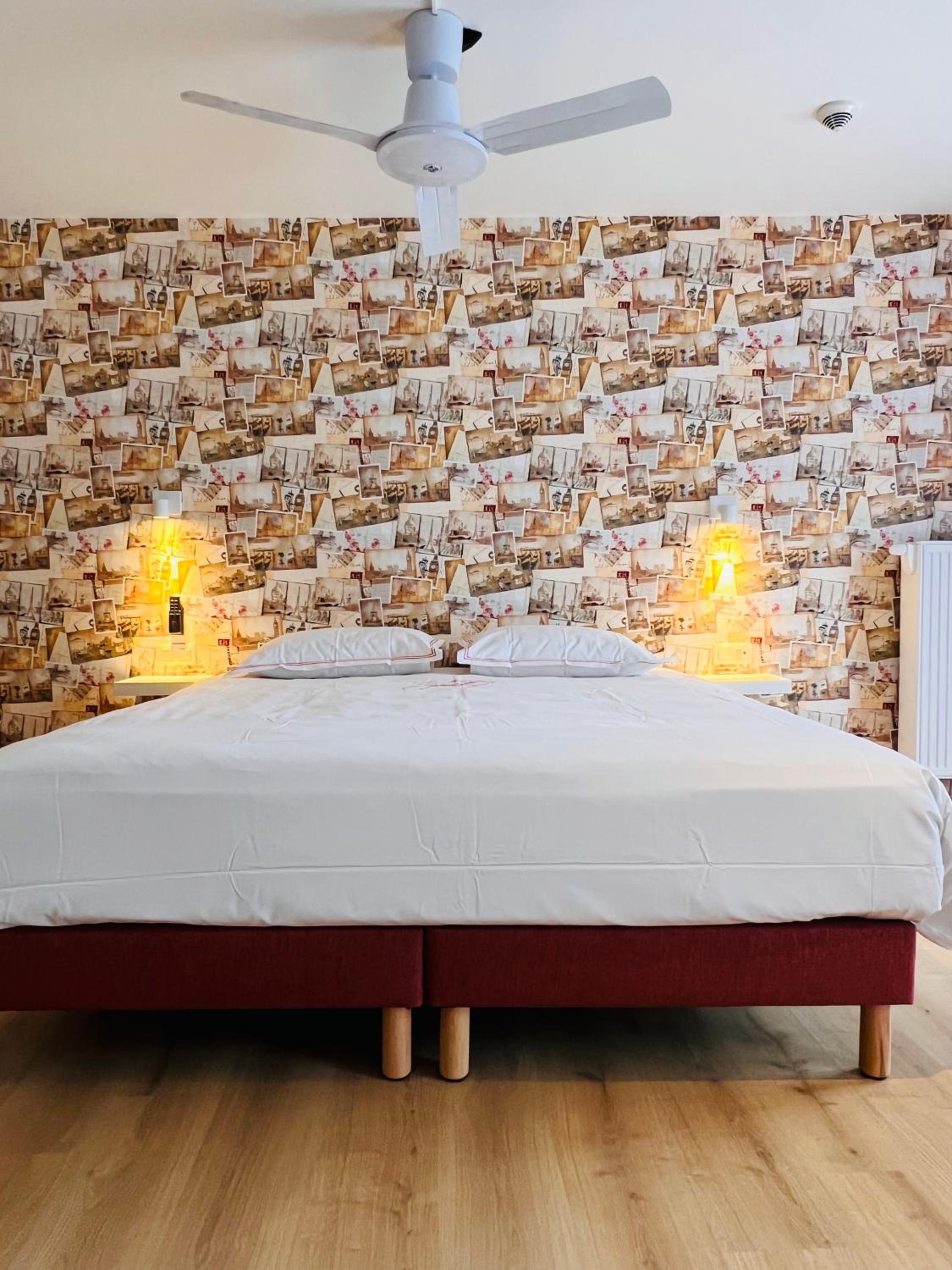 Deluxe Double Room with Bath photo 1