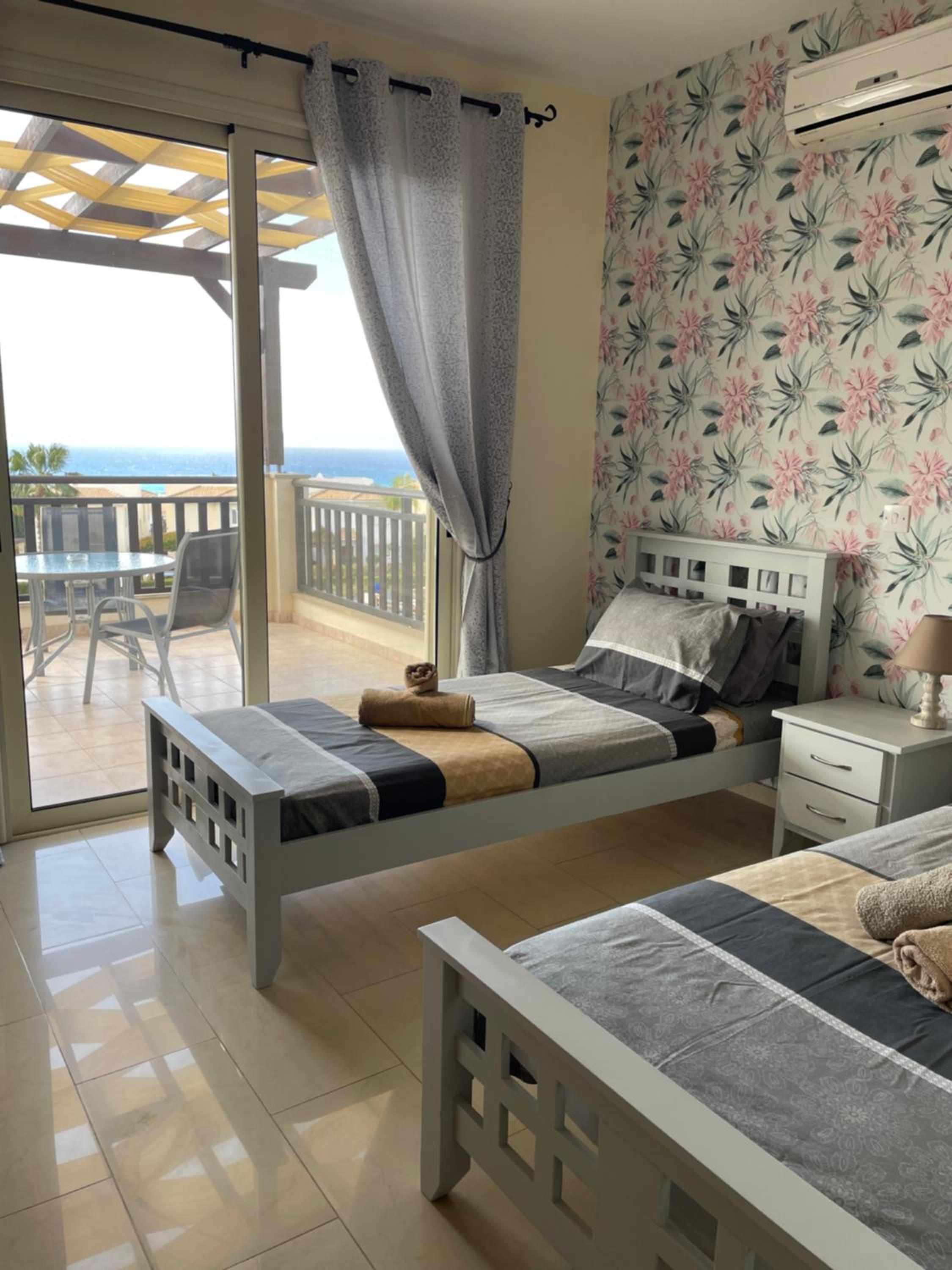 Three-Bedroom Villa photo 1